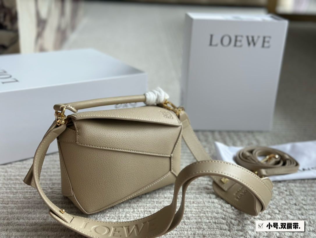 Alternative view of LOE MINI 18 PUZZLE BAG IN DARK CREAM CALFSKIN