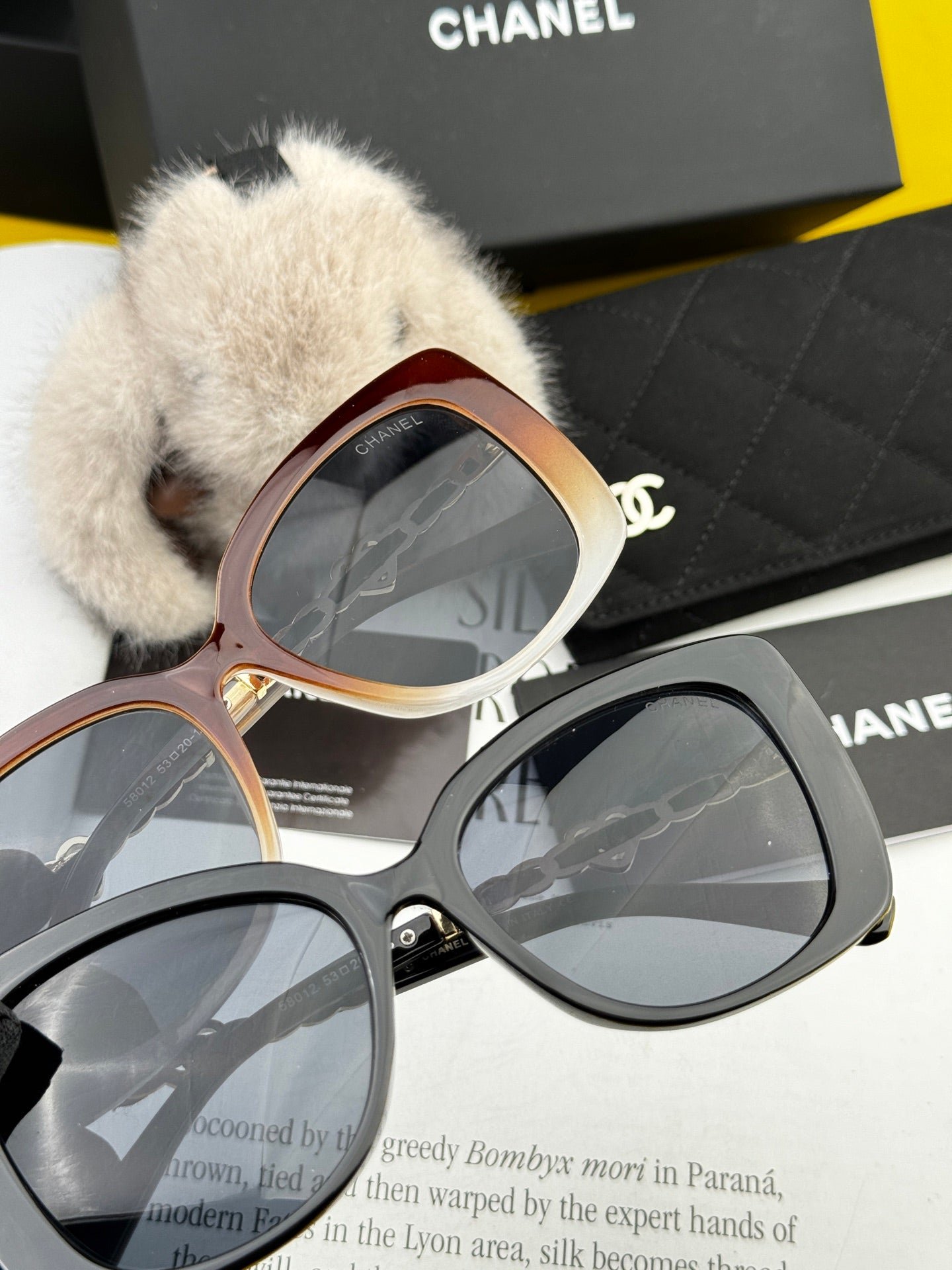 Chanel Gradient Heart Square Shades - Image 6