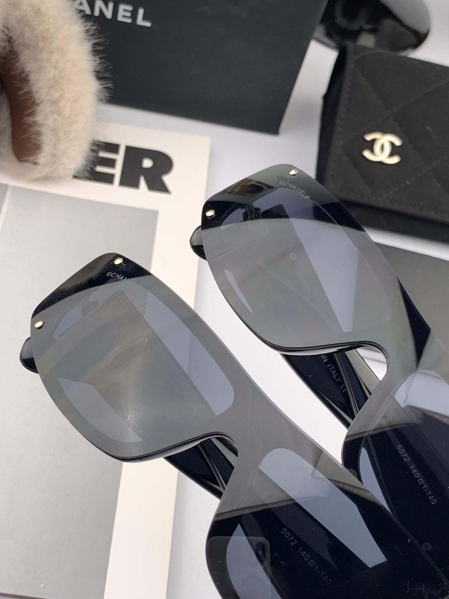 Chanel Gold CC Shield Sunglasses - Image 7