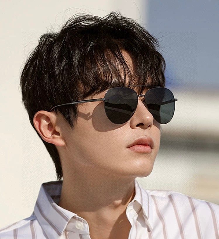 Gucci Black Metal Aviator Sunglasses - Image 8