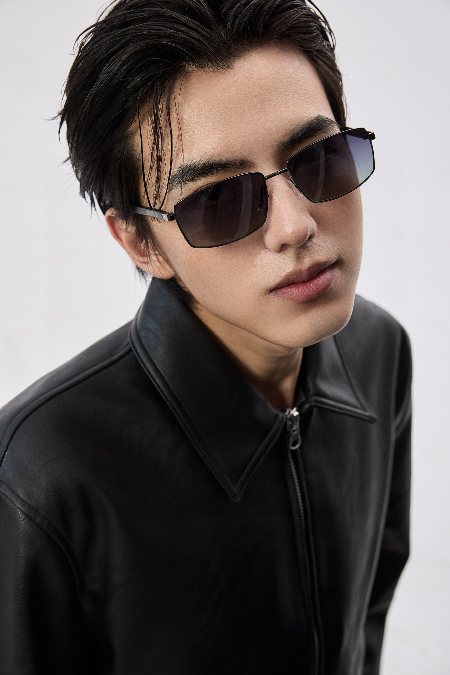 GUCCI Matte Black Square Sunglasses - Image 9