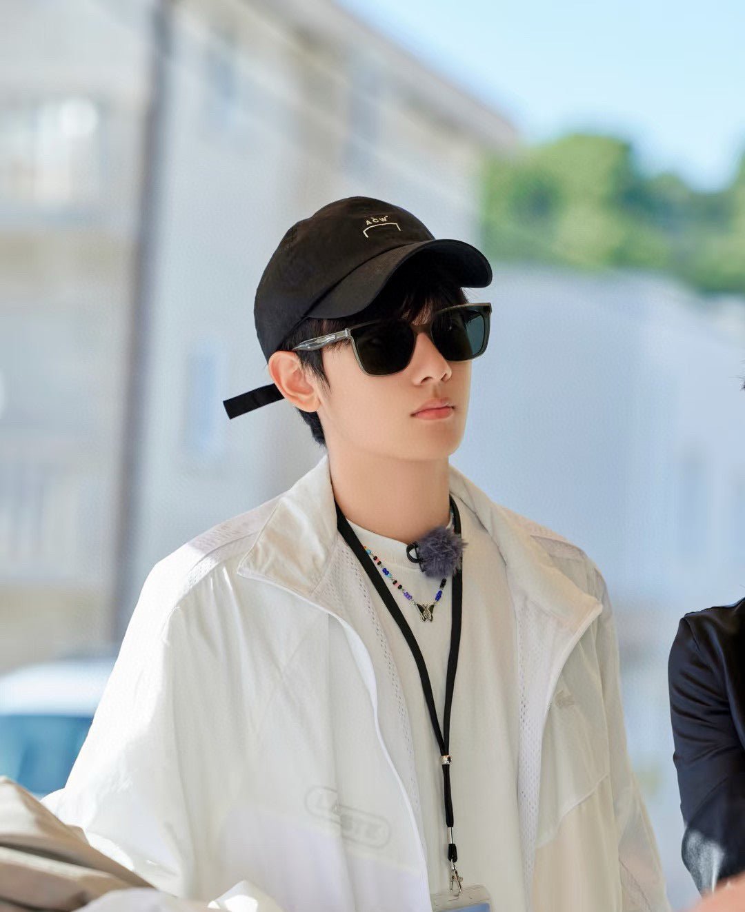 Gucci White Acetate Sunglasses - Image 7