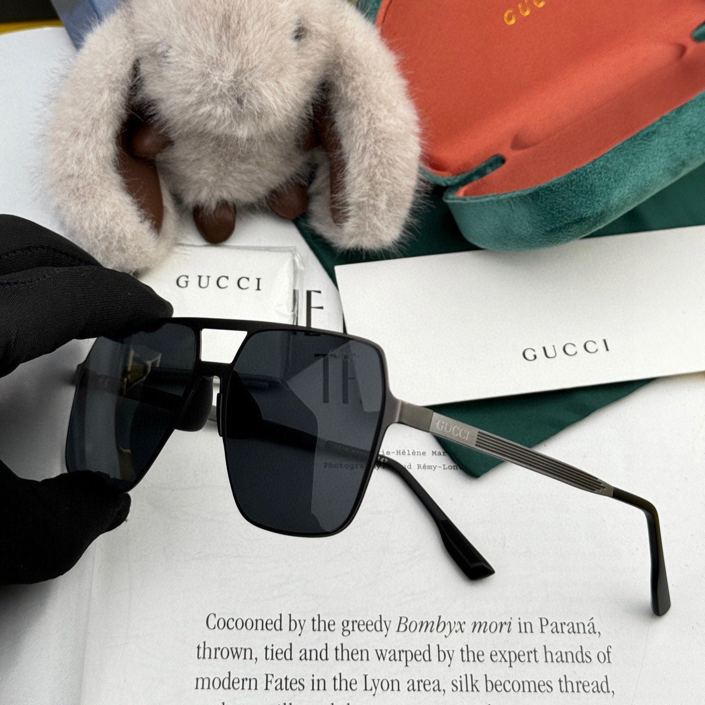 GUCCI Matte Double Bridge Sunglasses - Image 3
