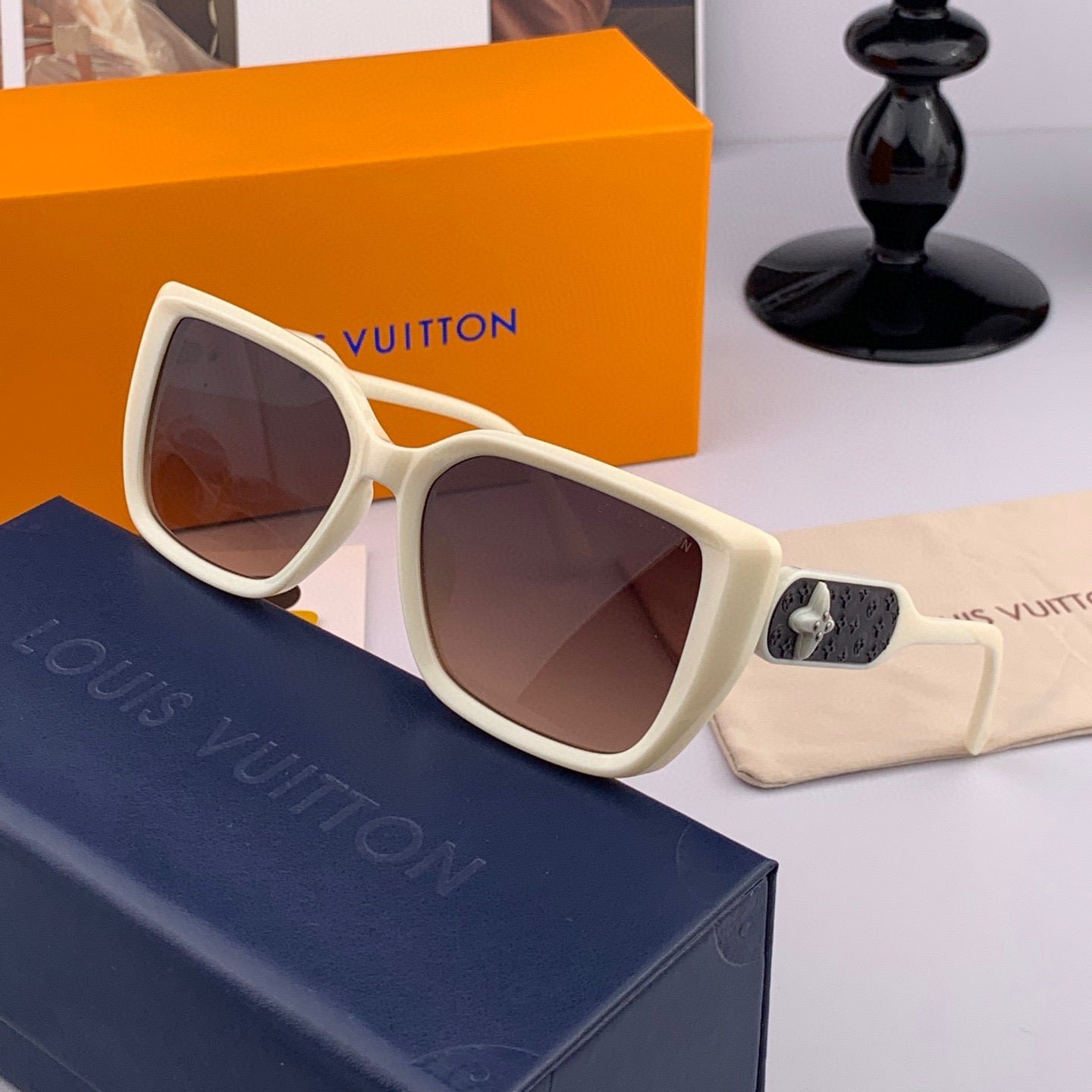 LOUIS VUITTON SQUARE SUNGLASSES L6221 IN ACETATE - Image 2