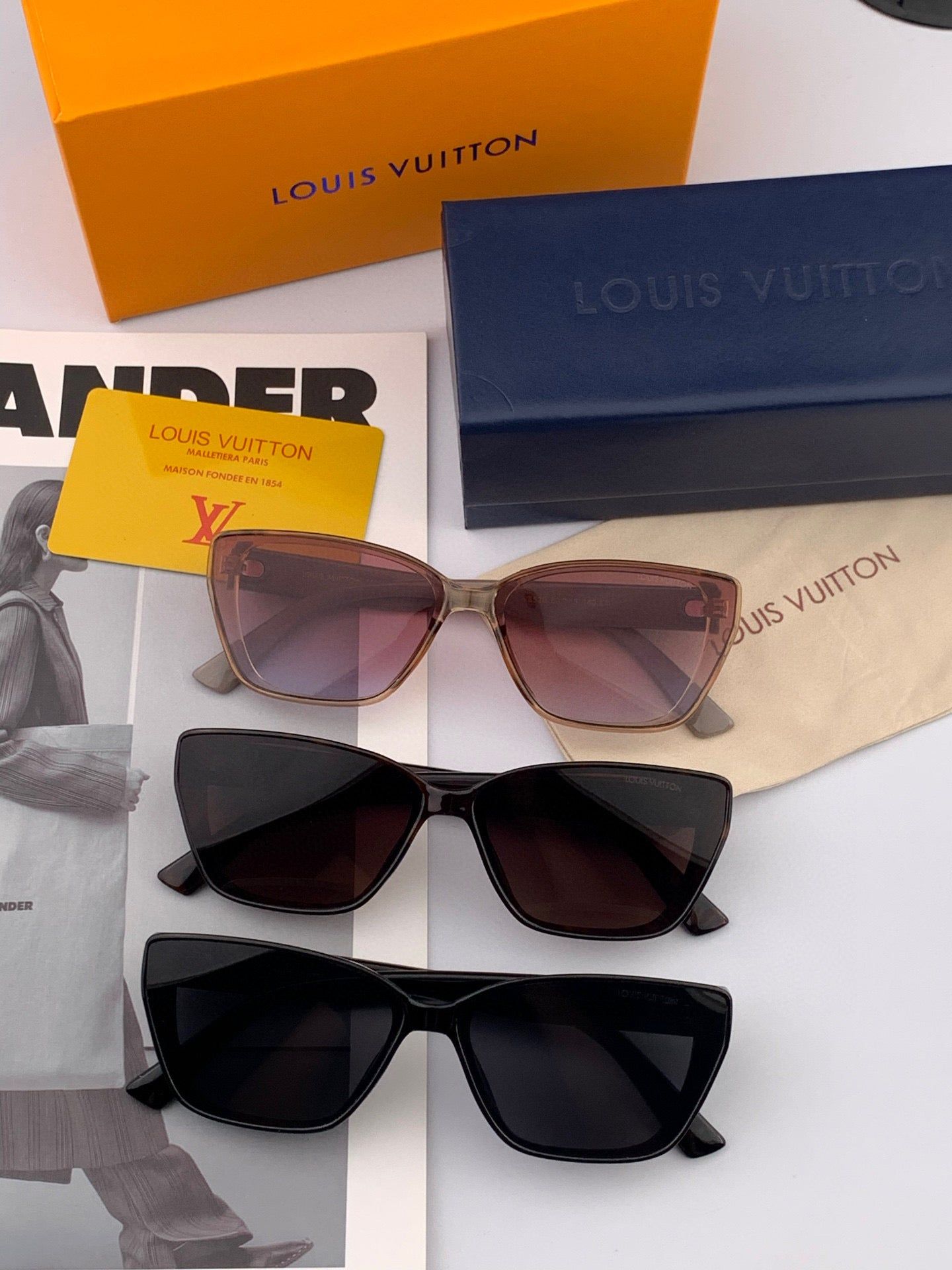 LV Black Double Gold Bar Cat-Eye - Image 7