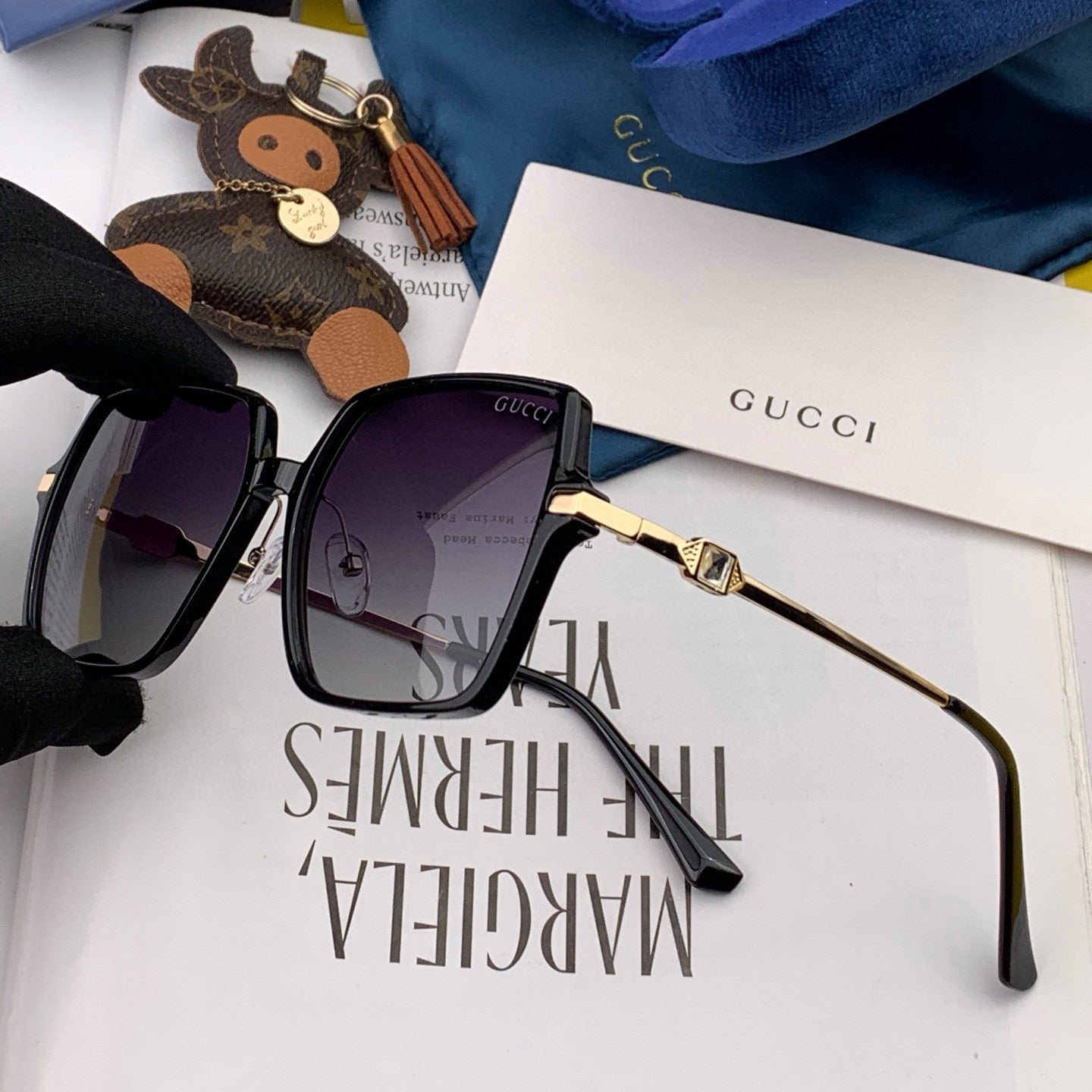 Alternative view of OVERSIZED SQUARE FRAME SUNGLASSES G1307 IN ACETATE AND METAL