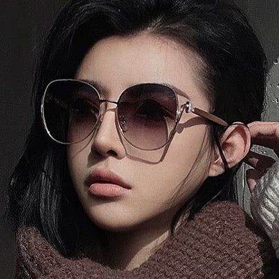 LV Round Gold Metal Floral Accent Sunglasses - Image 9