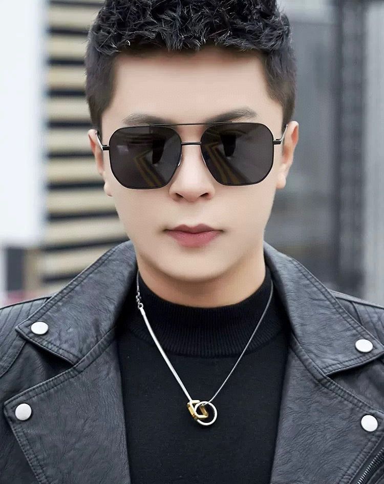 LV Silver Metal Double Bridge Pilot Sunglasses - Image 8