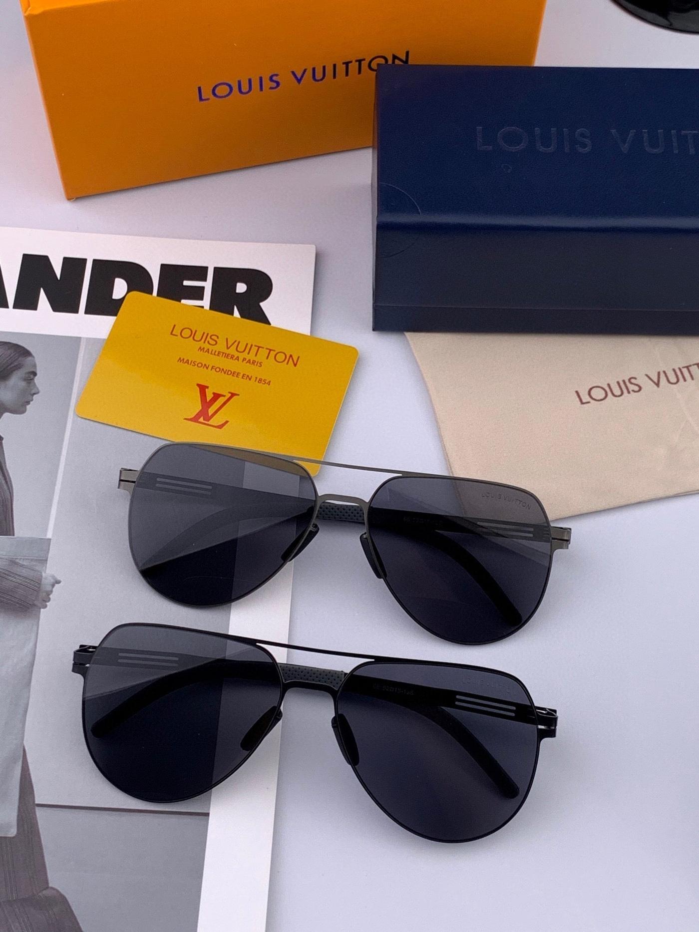 LV Matte Black Pilot Aviator Sunglasses - Image 7