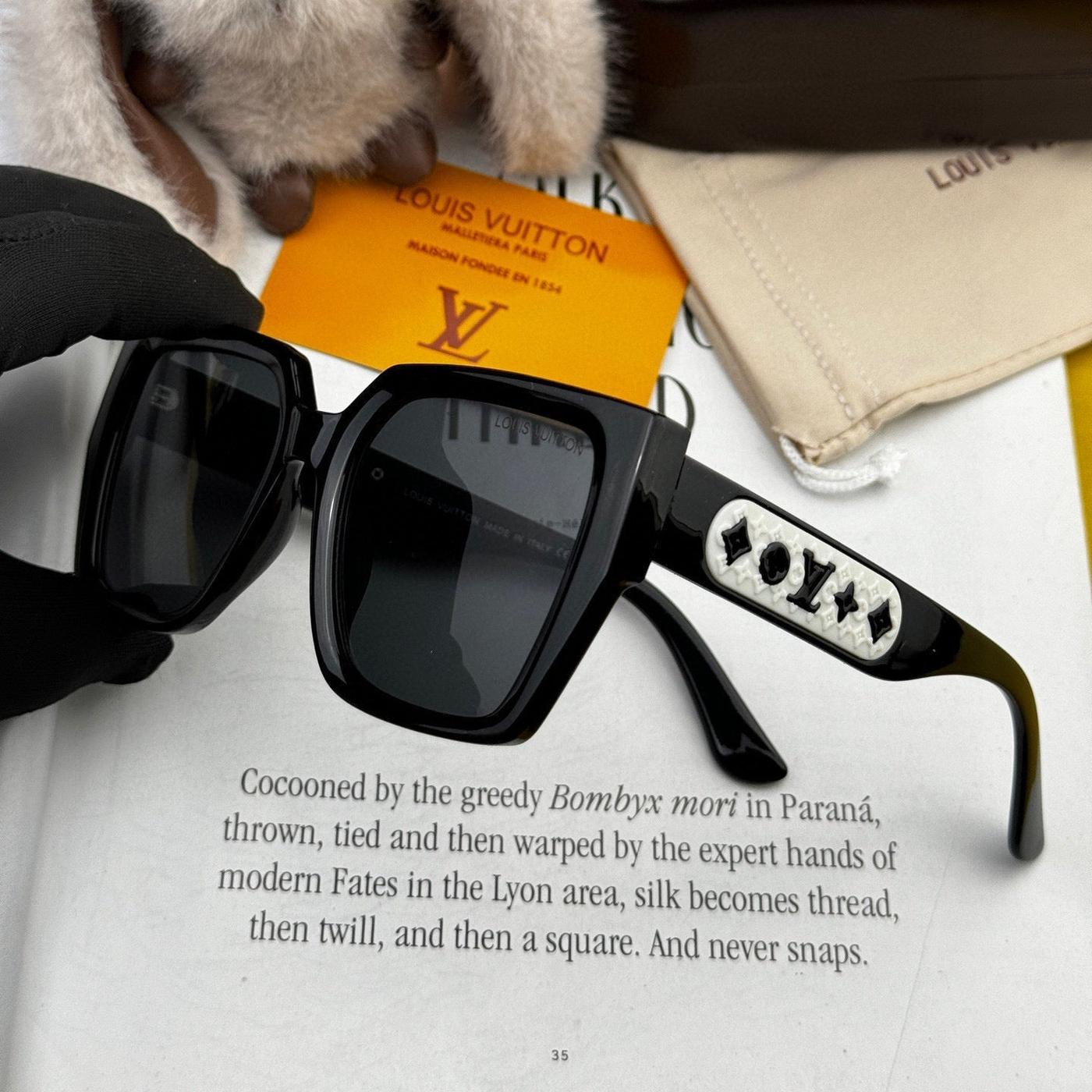 Alternative view of LV Tortoise Acetate Star Square Sunglasses