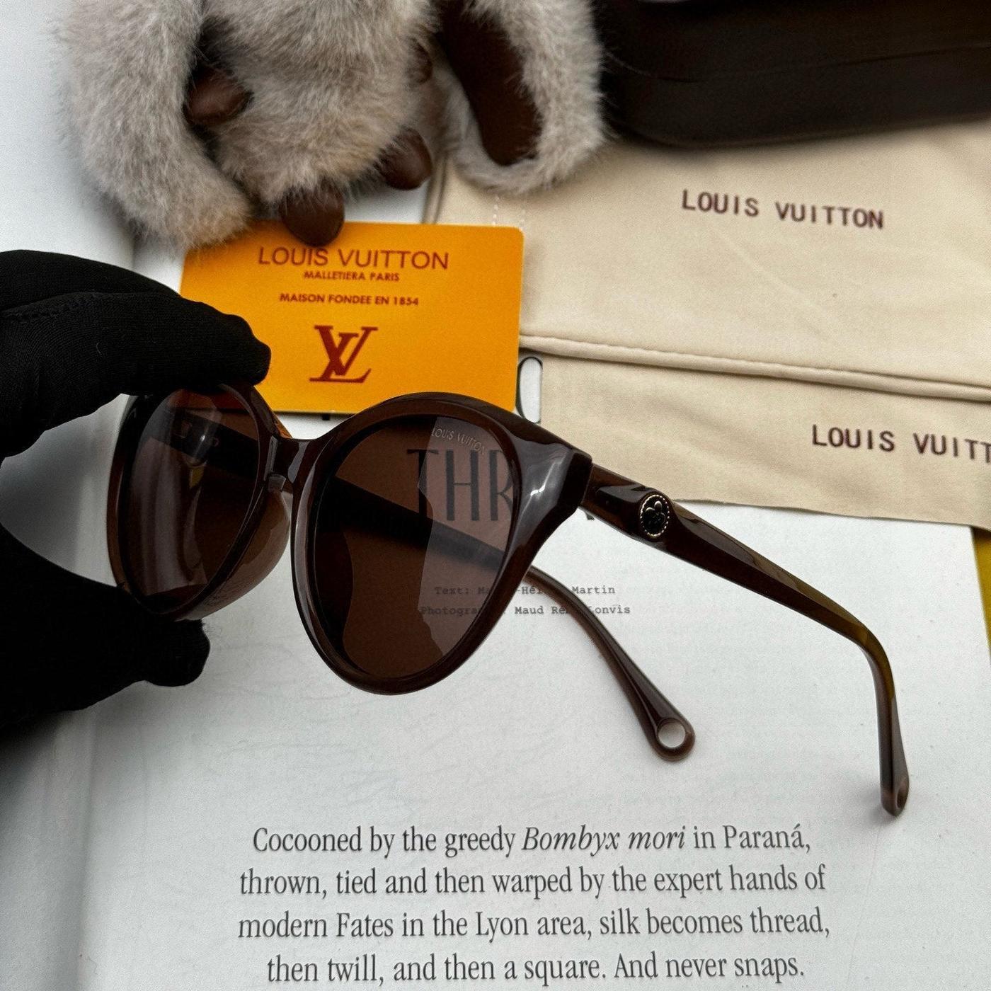 LV Light Taupe Round Retro Sunglasses - Image 3