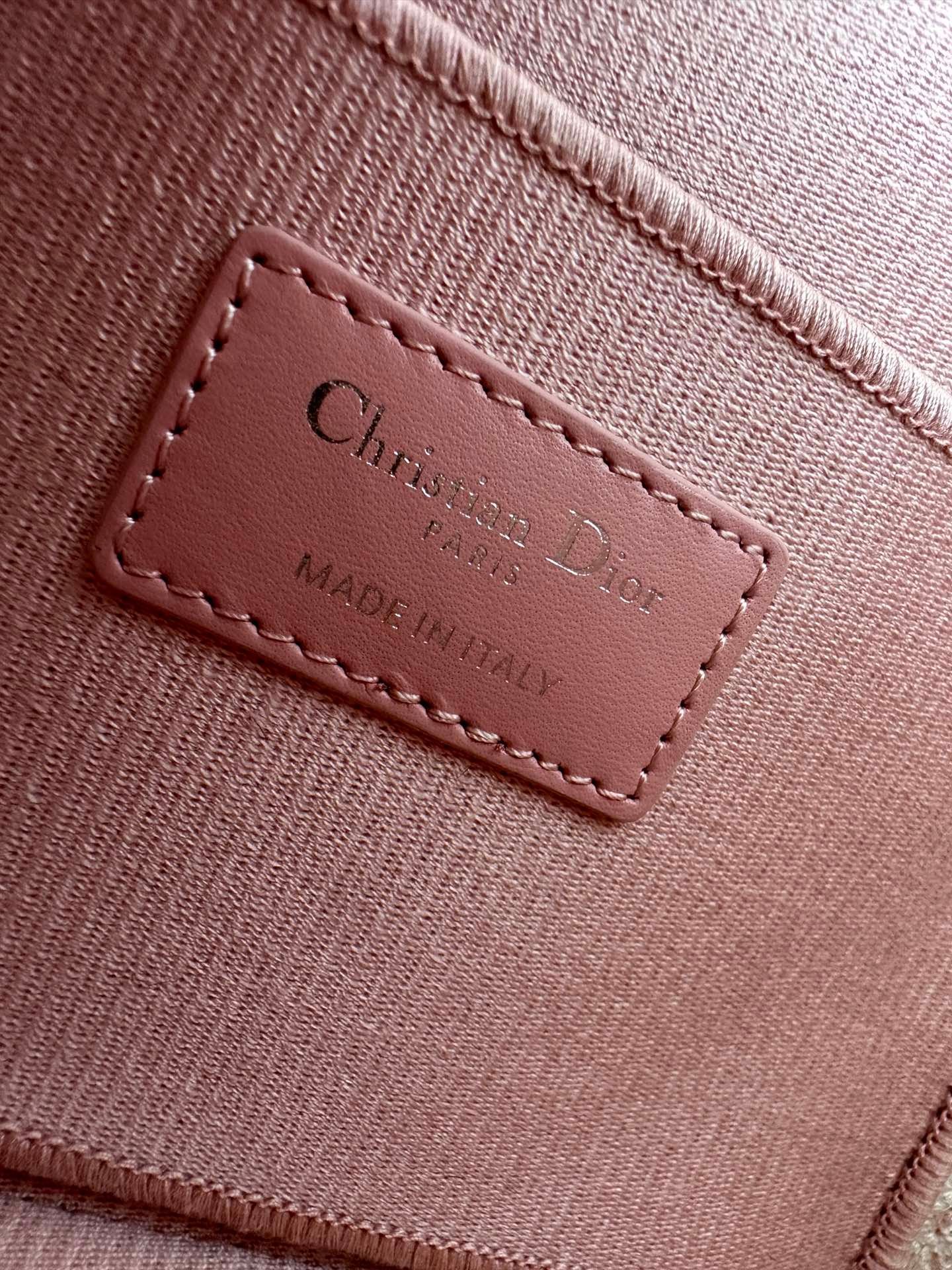Dior Vanity 25 Pink Canvas Makeup Bag - Image 8
