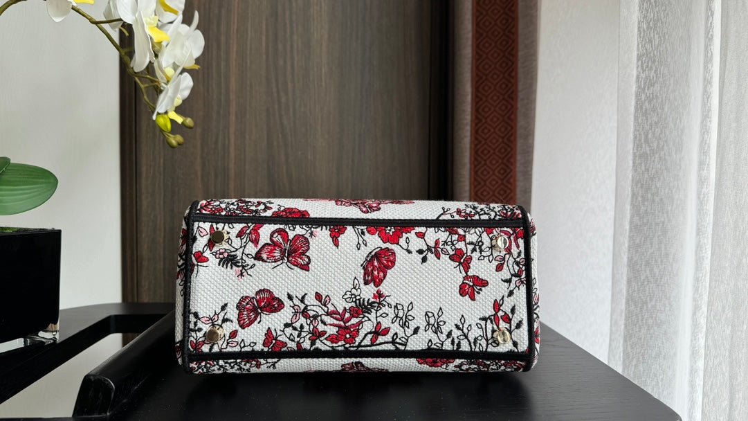 Dior Lady 24 Red White Canvas Bag - Image 6