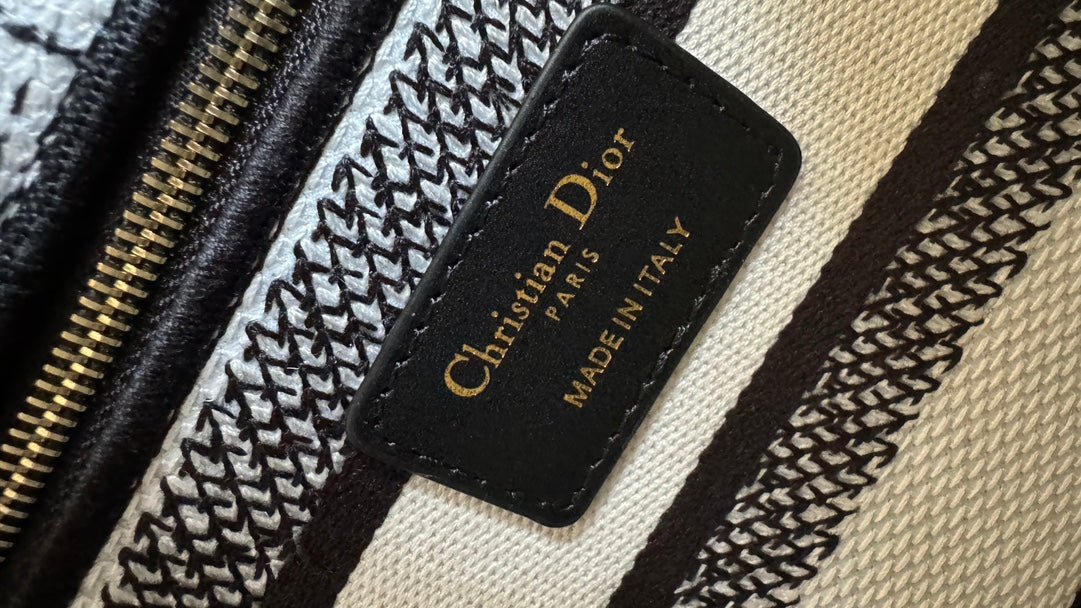 Dior Lady Medium 24cm Black White Canvas Bag - Image 4