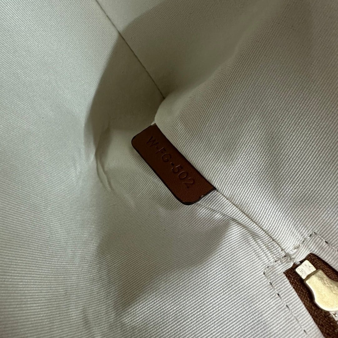 CELINE White Canvas Wrist Pouch - Image 9