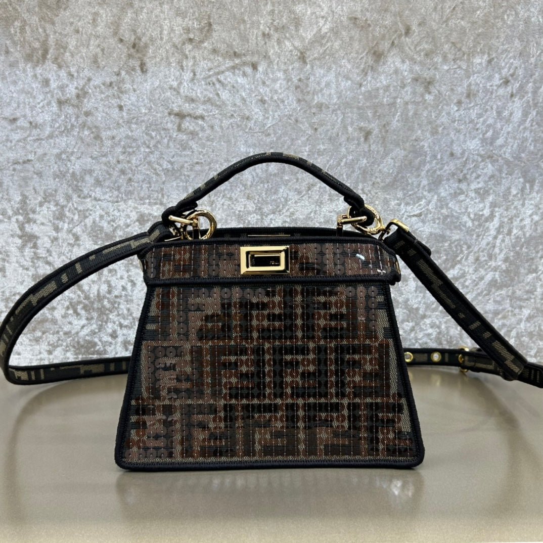 Fendi Peekaboo Iseeu 20 Chocolate Mix Black Nappa