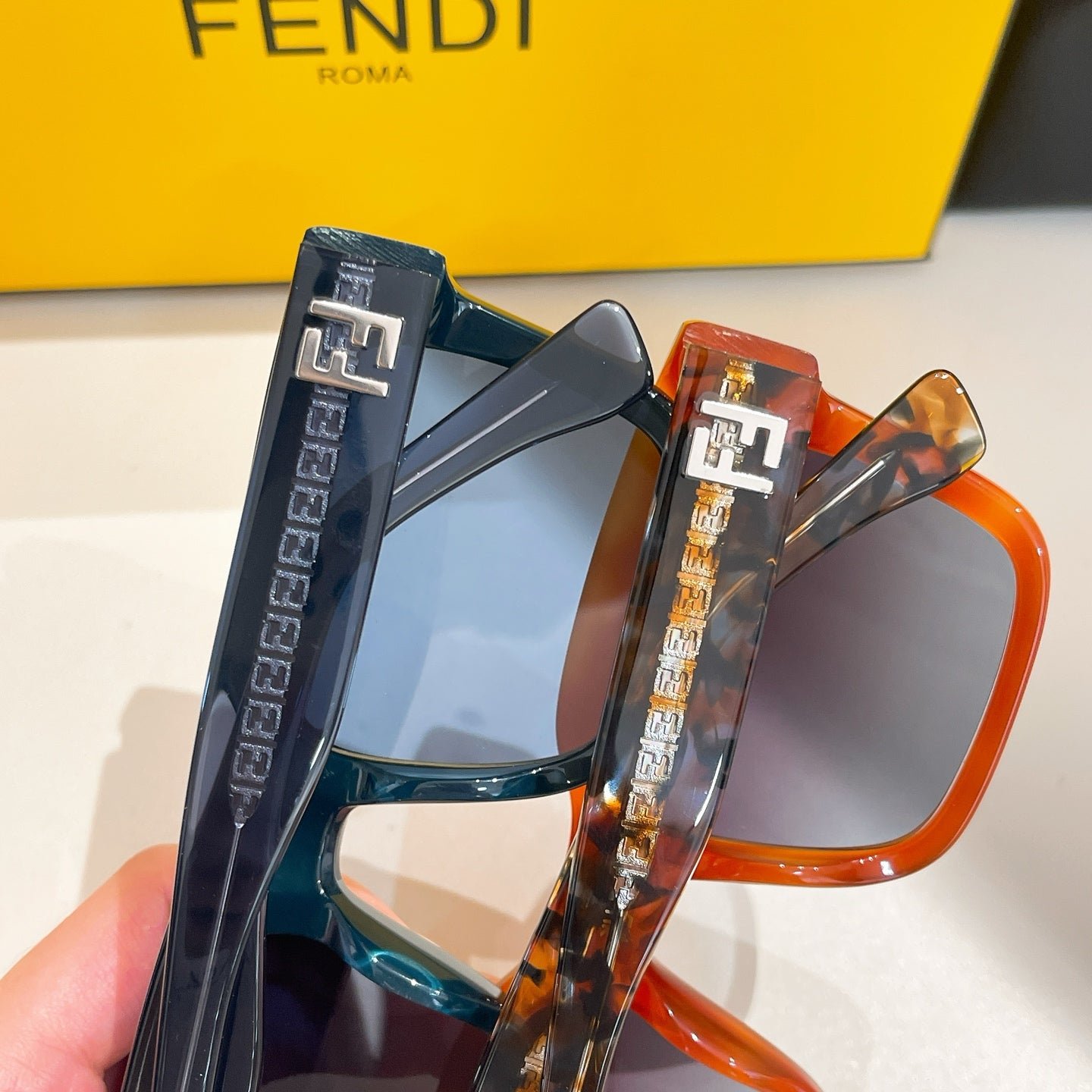 Fendi Acetate Fibre Turtle Shell Sunglasses - Image 9