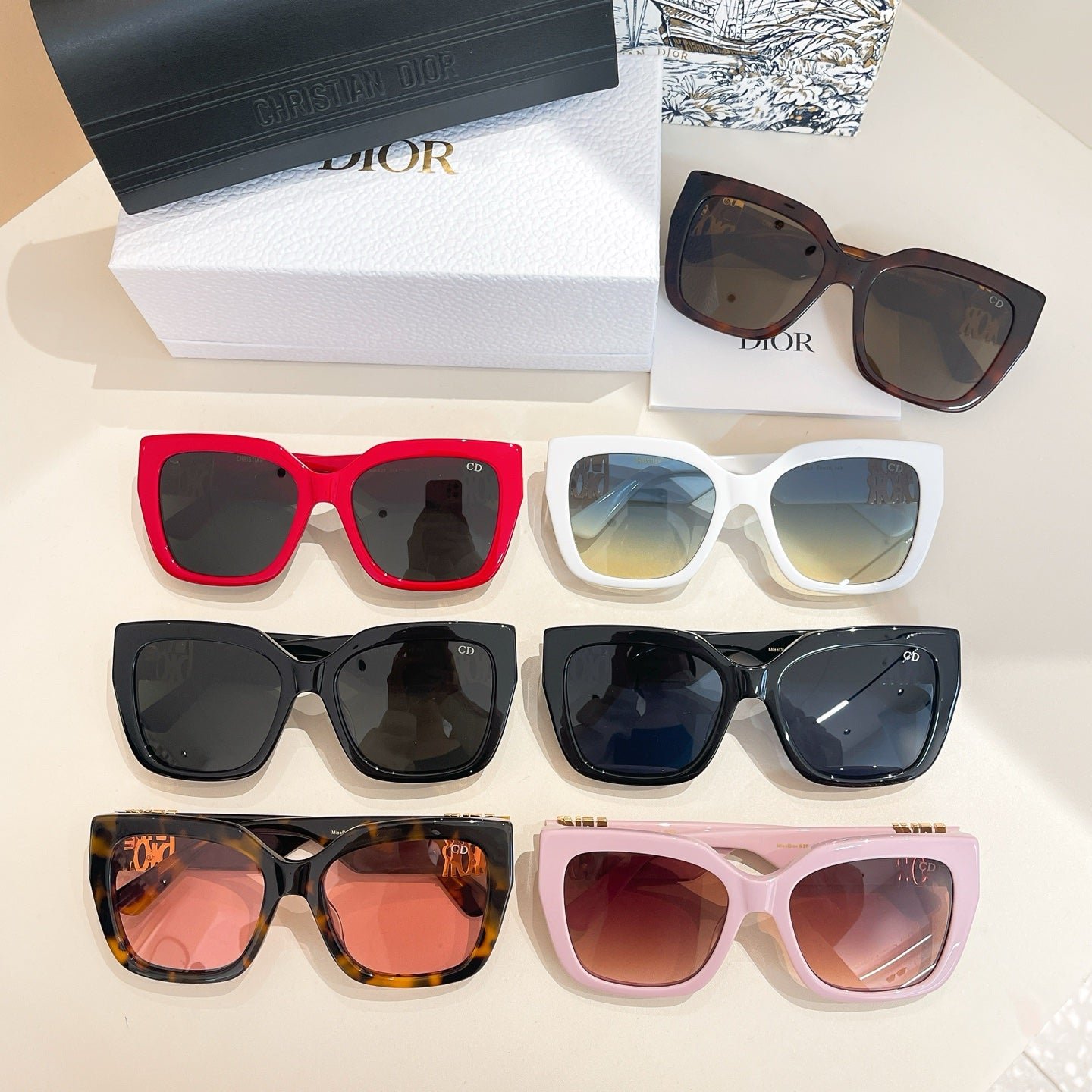 Dior Red Acetate Square Green Sunglasses - Image 8
