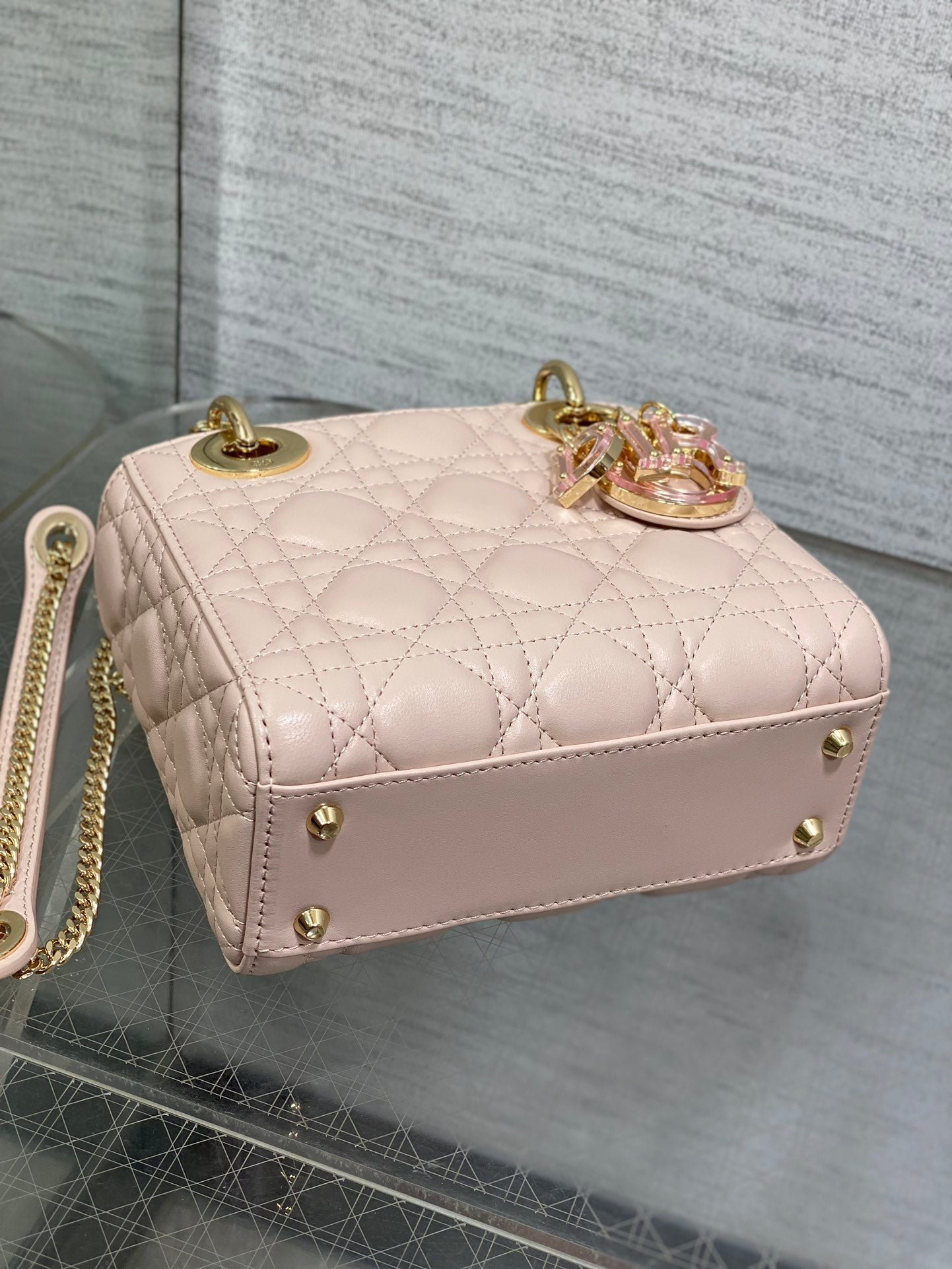 Dior Lady Series Light Pink Matte Lambskin Handbag - Image 5