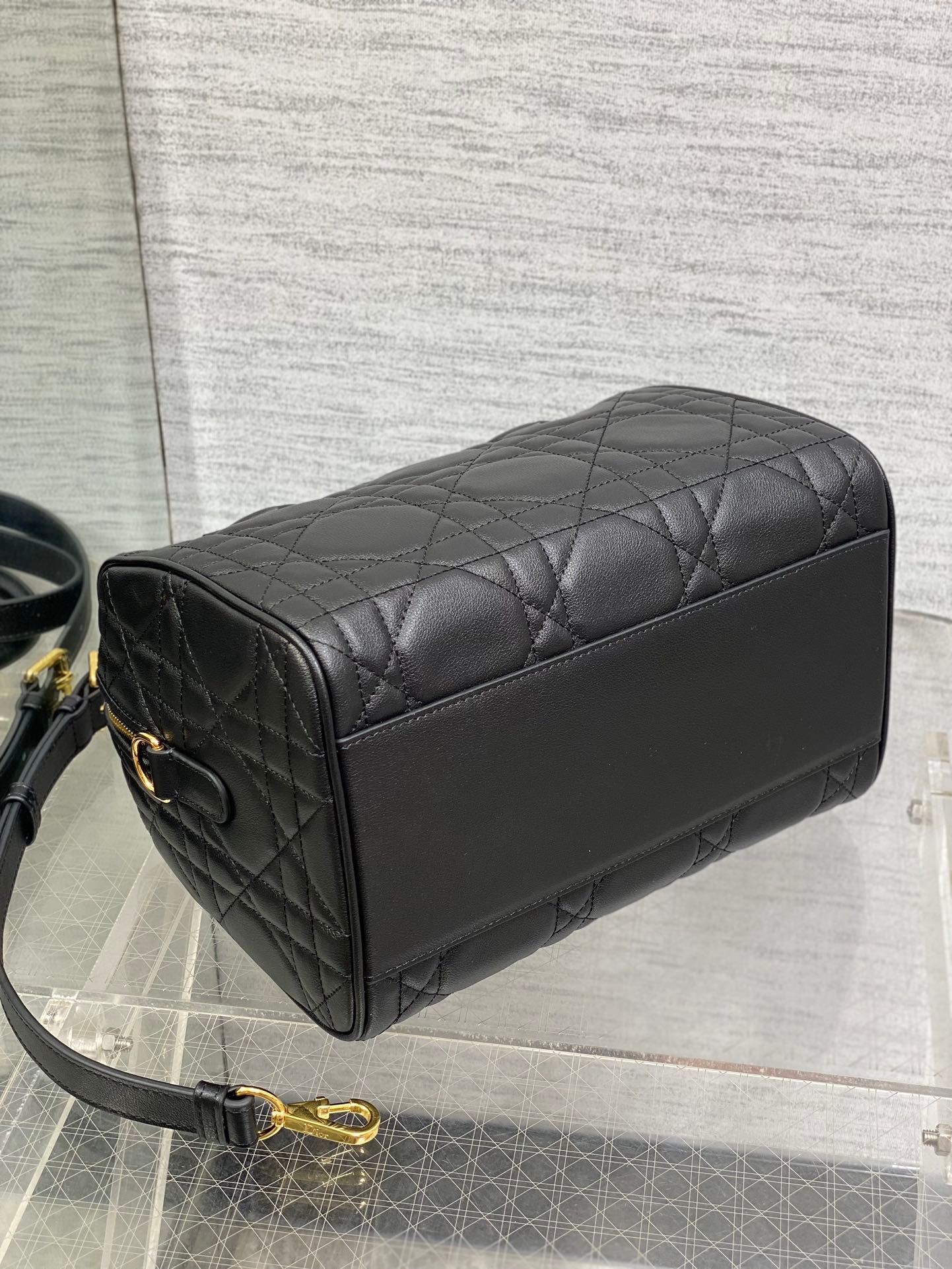 Dior Groove Series Black Lambskin Large Barrel Bag - Image 5