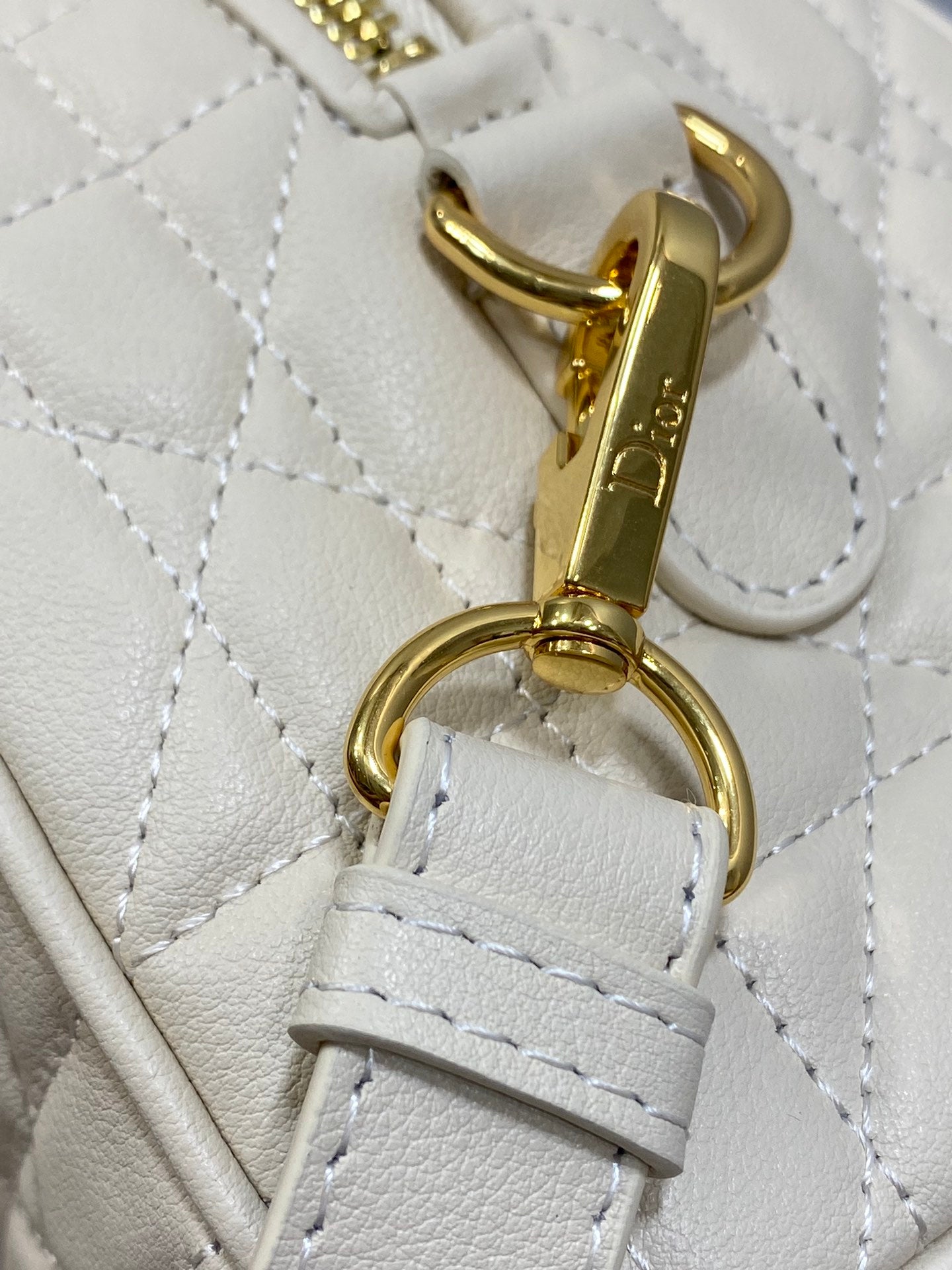Dior Groove Series Cream White Lambskin Casual Bag - Image 6