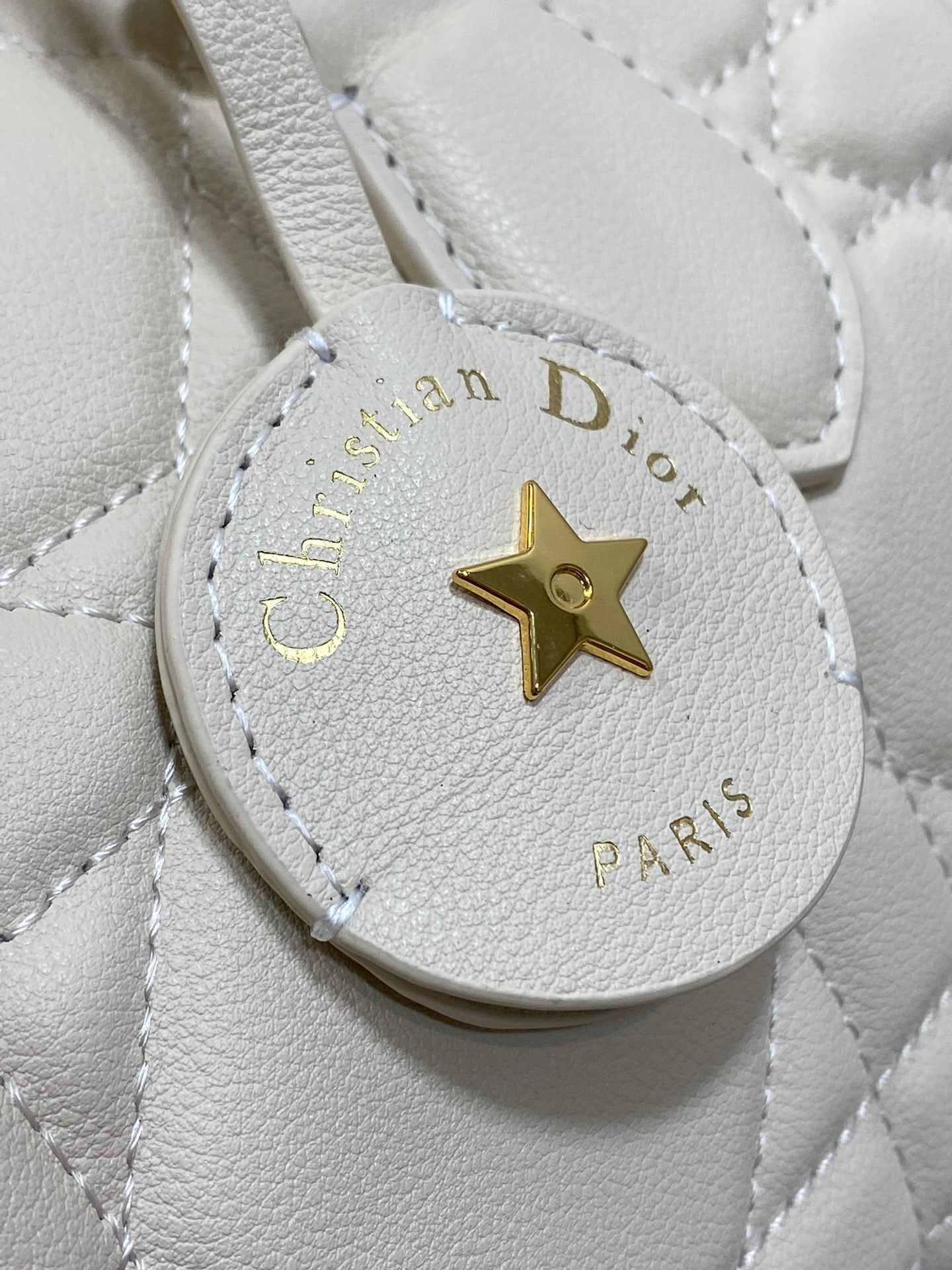 Dior Groove Series Cream White Lambskin Casual Bag - Image 4