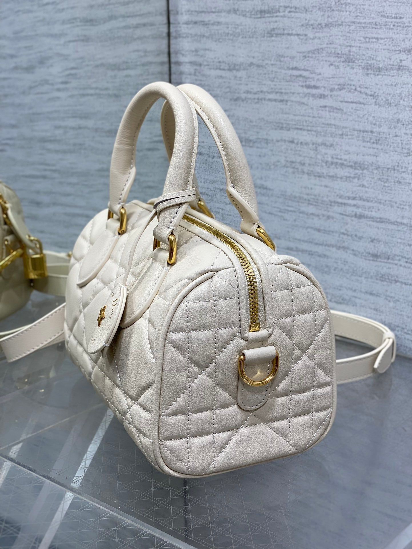 Dior Groove Series Cream White Lambskin Casual Bag - Image 3