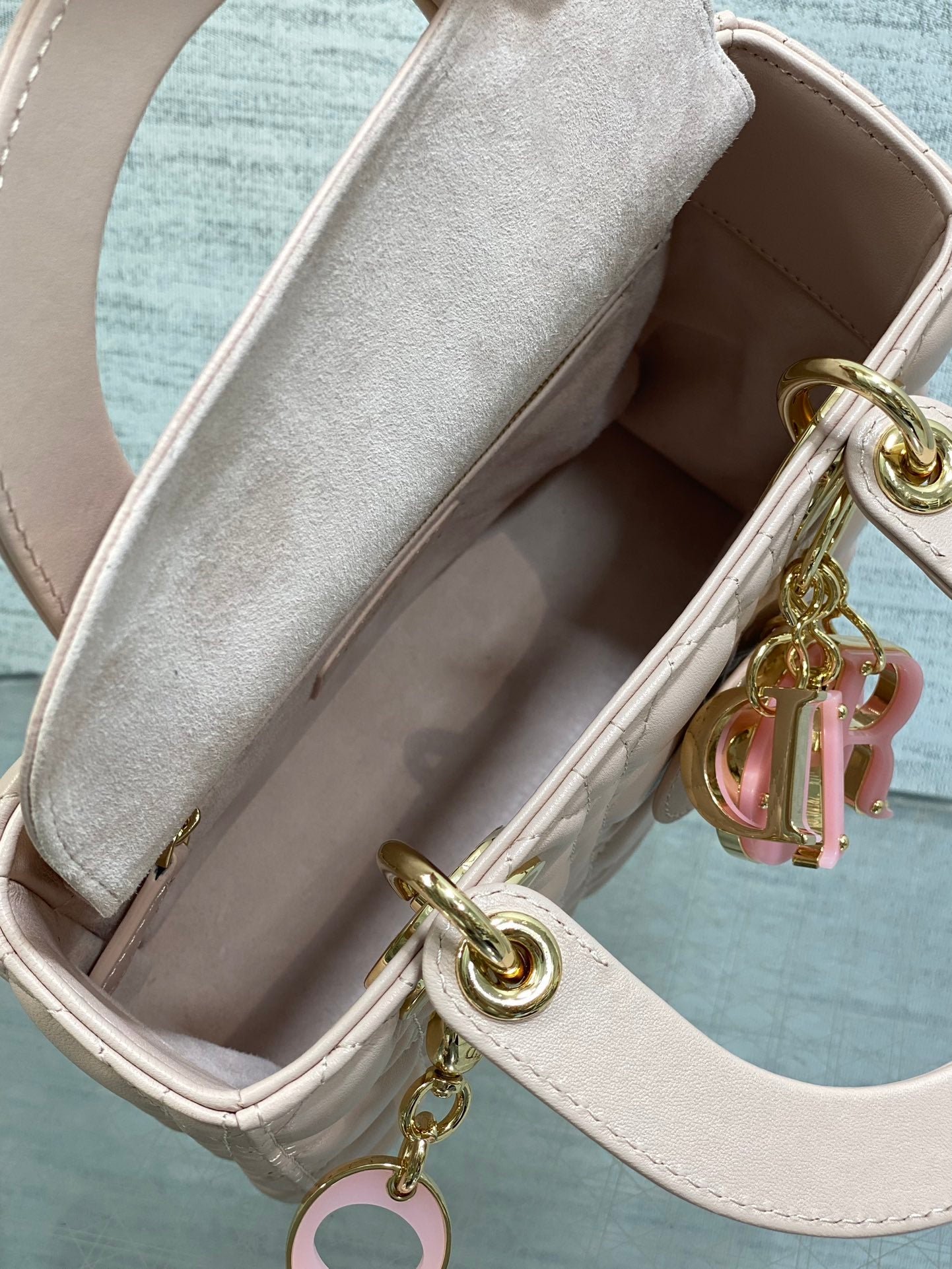 Dior Lady Bag 20CM Pink Lambskin With Pink Charm - Image 7
