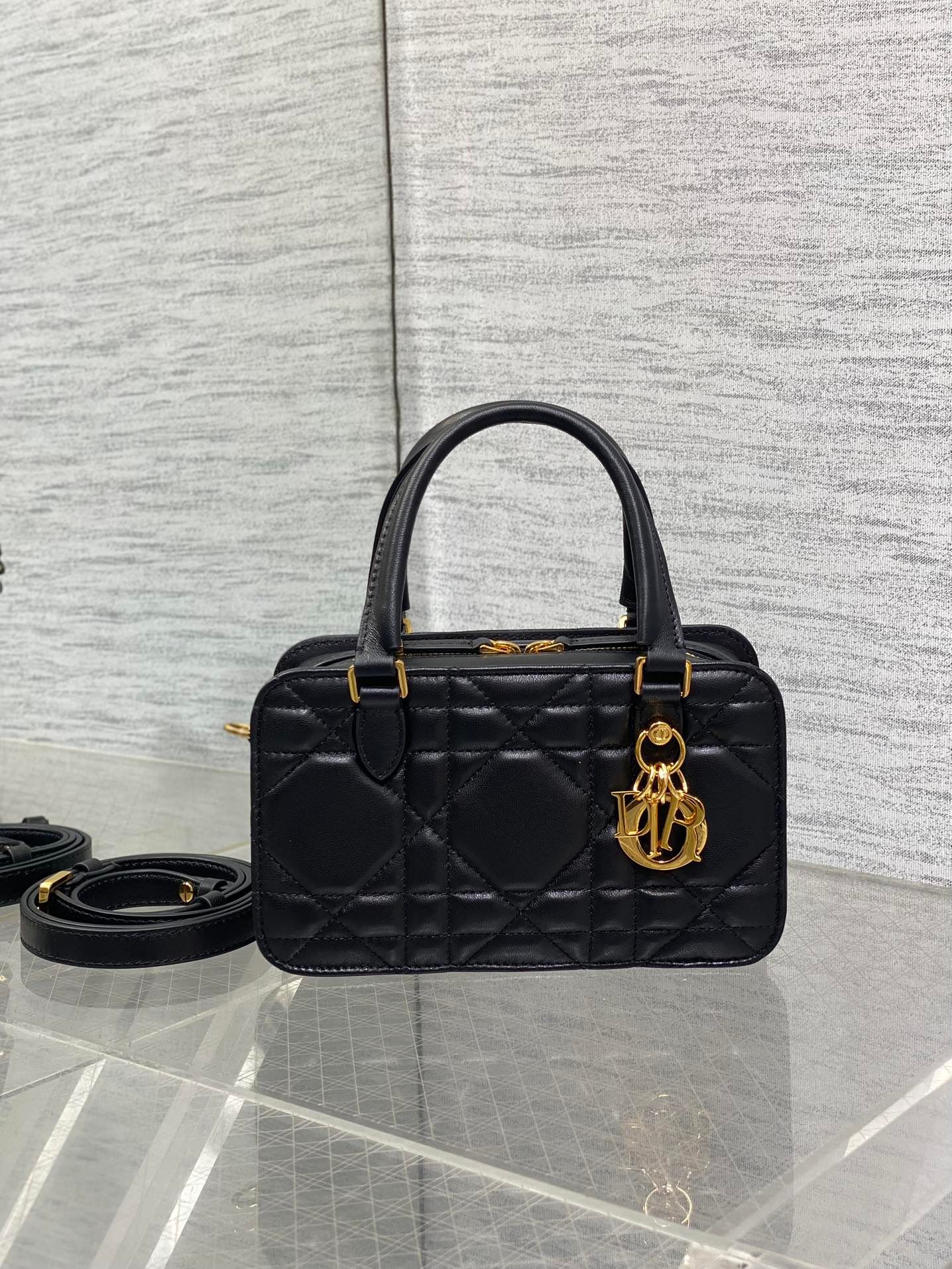 Dior Groove Series Black Grained Calfskin Barrel Bag - Image 3