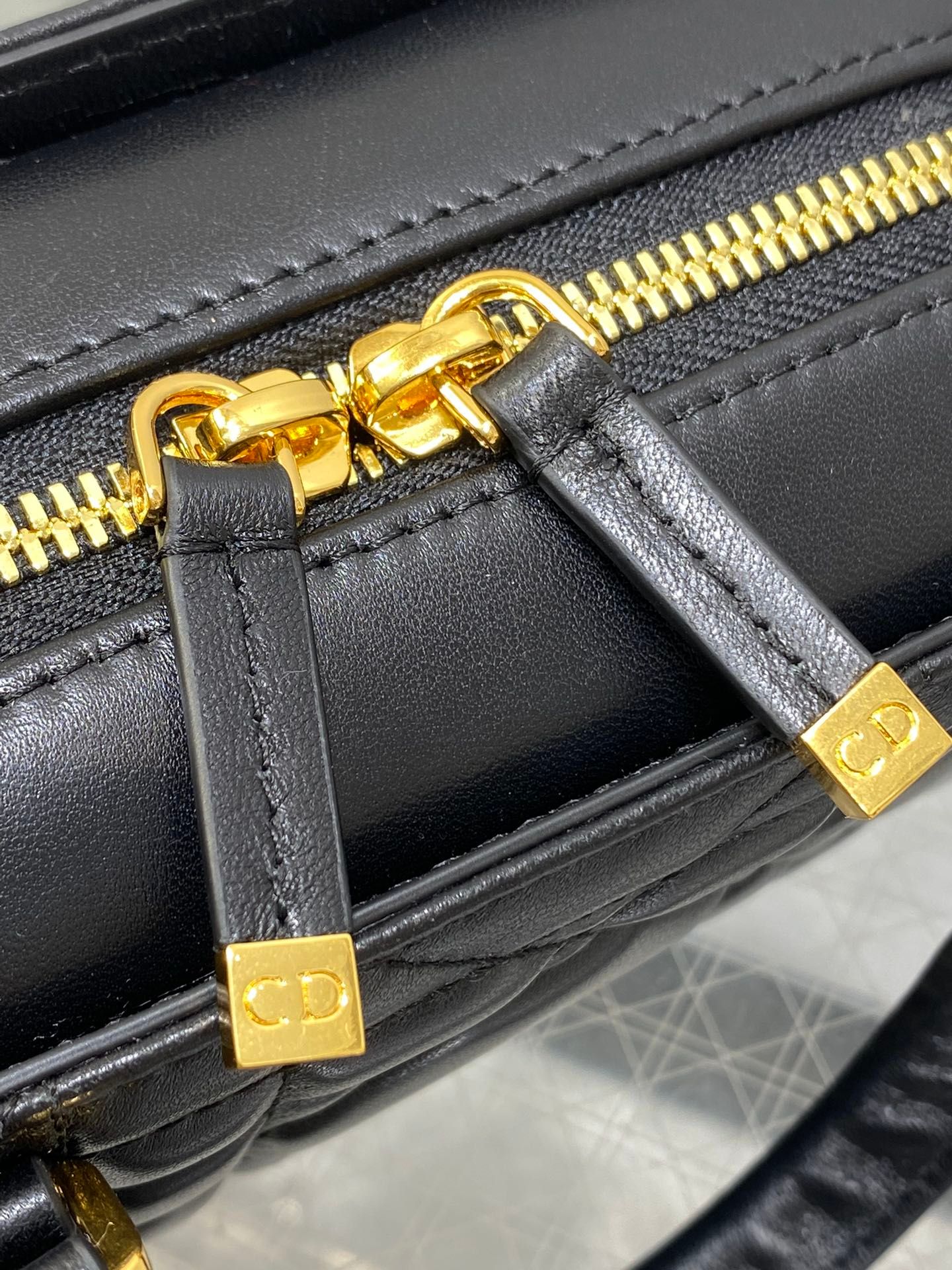 Dior Groove Series Black Grained Calfskin Barrel Bag - Image 8