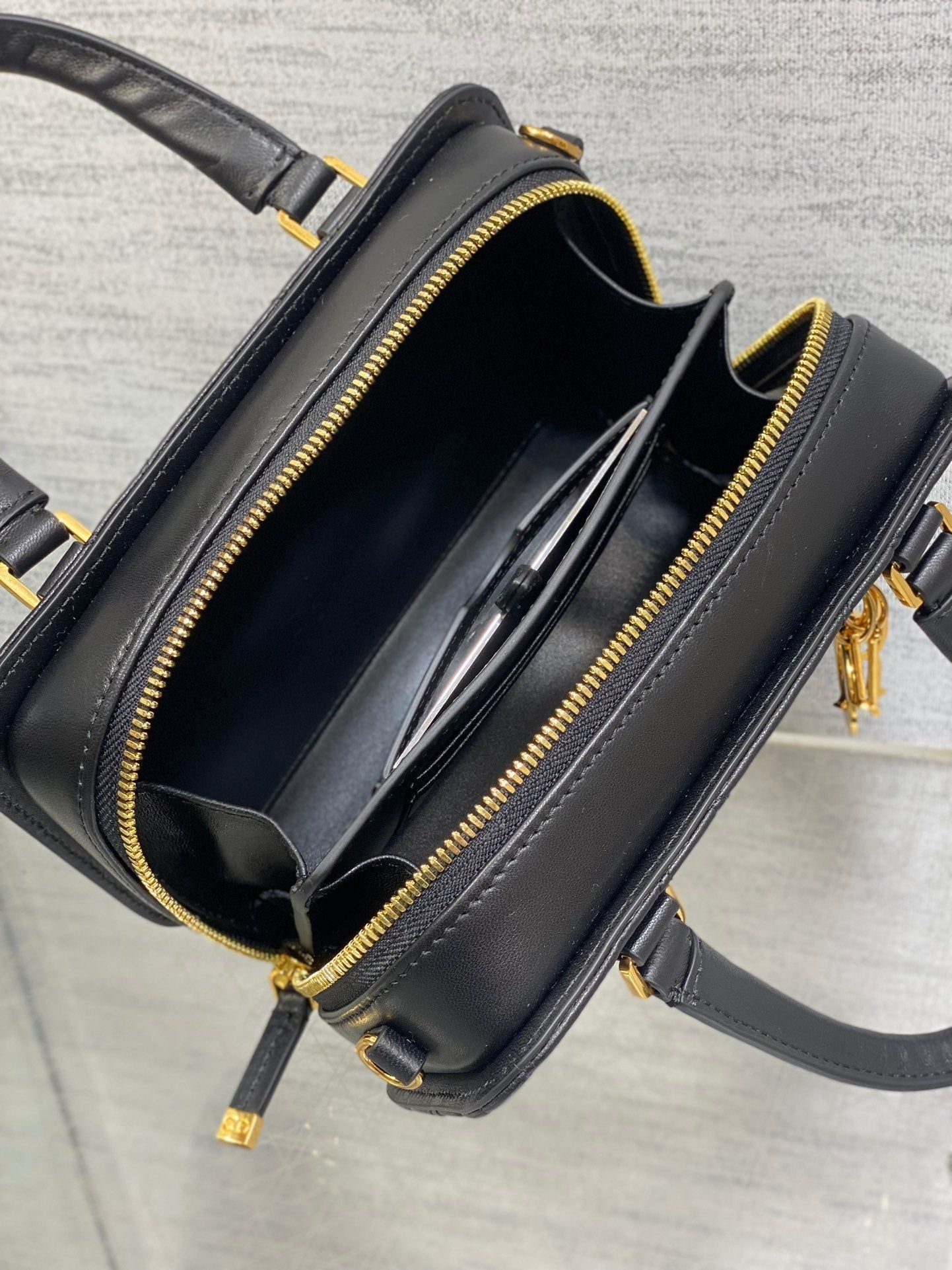 Dior Groove Series Black Grained Calfskin Barrel Bag - Image 6