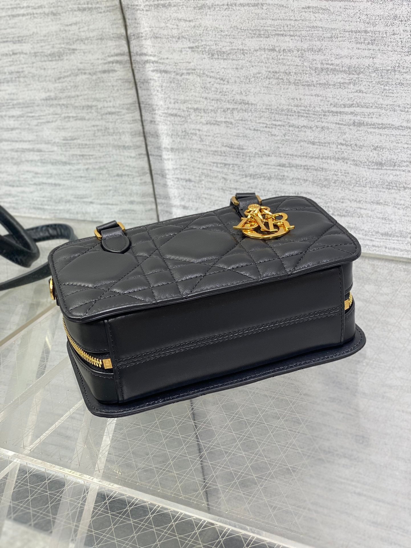 Dior Groove Series Black Grained Calfskin Barrel Bag - Image 5