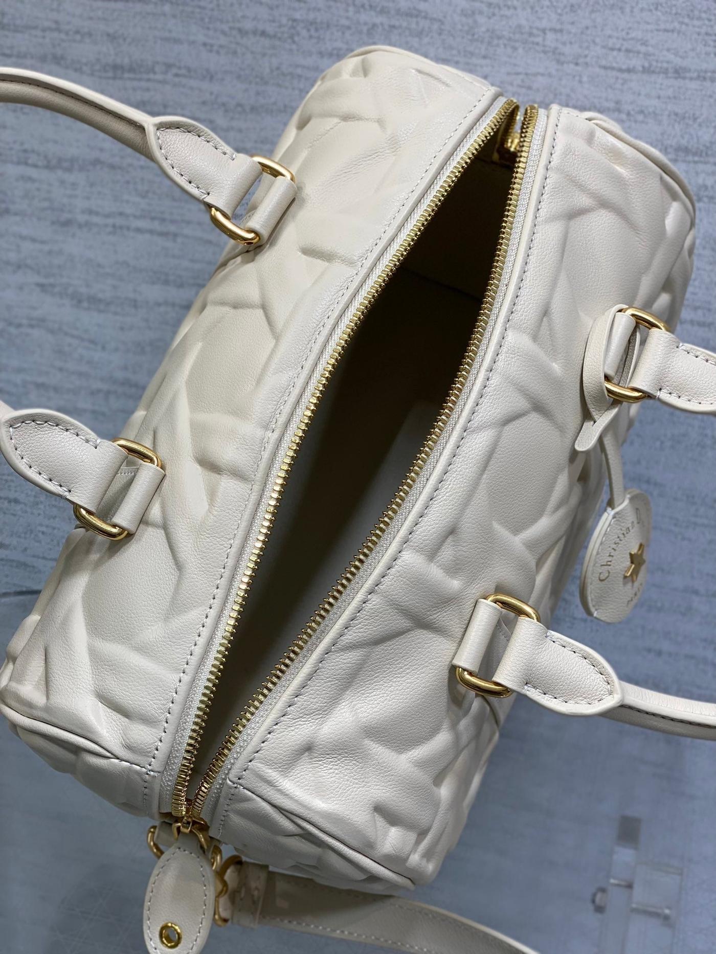 Dior Groove Large White Cream Quilted Calfskin Bag - Image 7