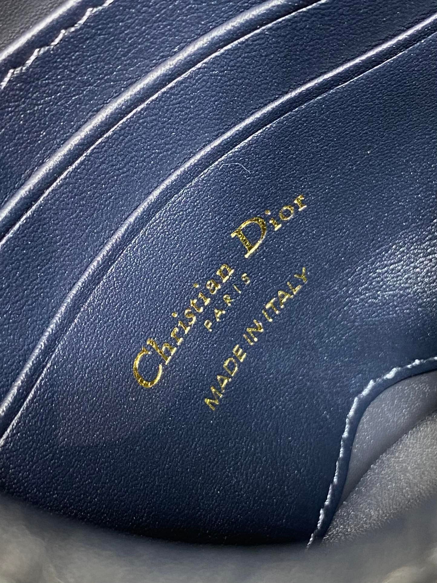Dior Montaigne 18 Blue Oblique Jacquard Bucket Bag - Image 9