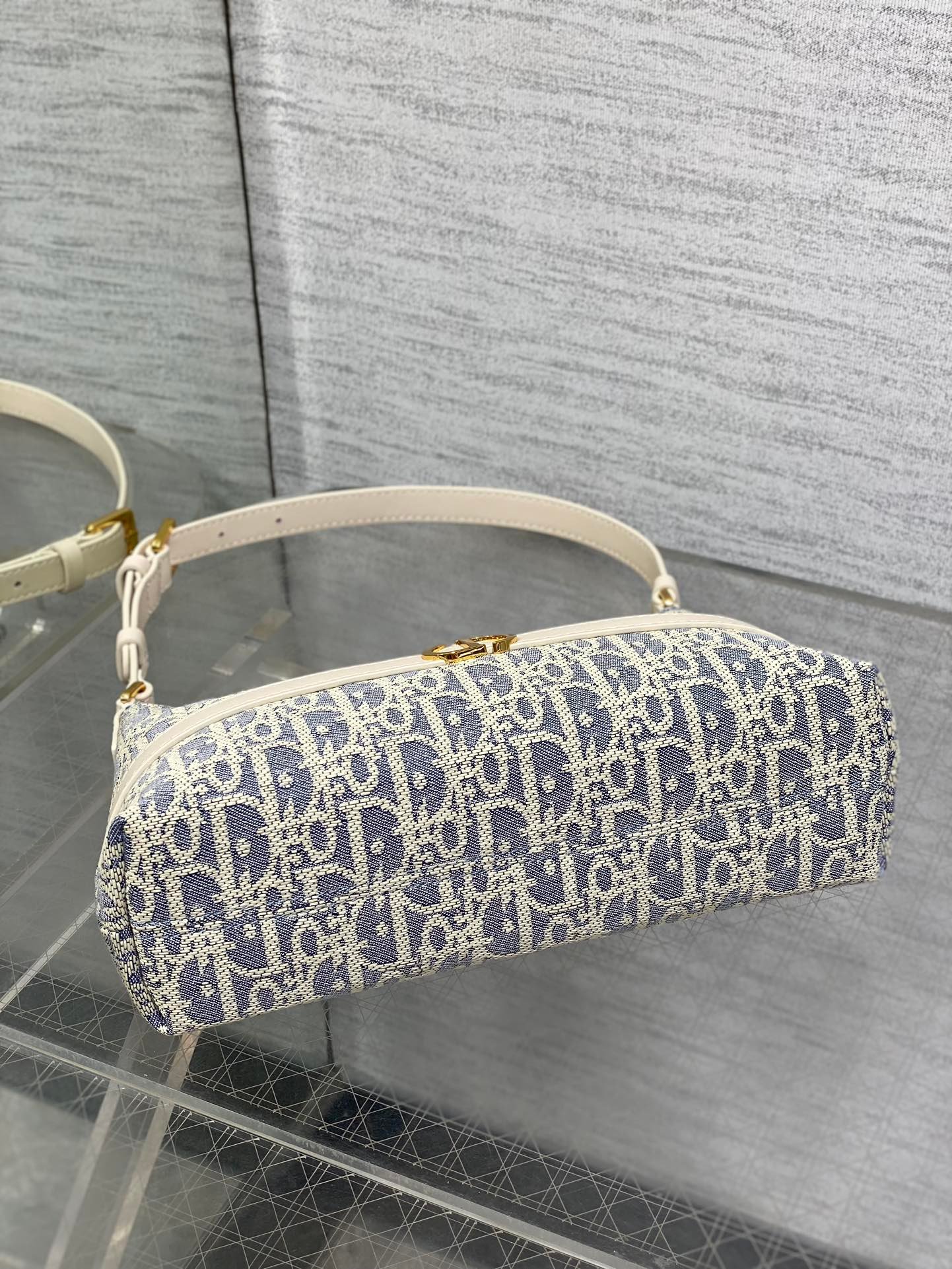 Dior Miss Caro Blue Raffia-Effect Fabric Bag - Image 5