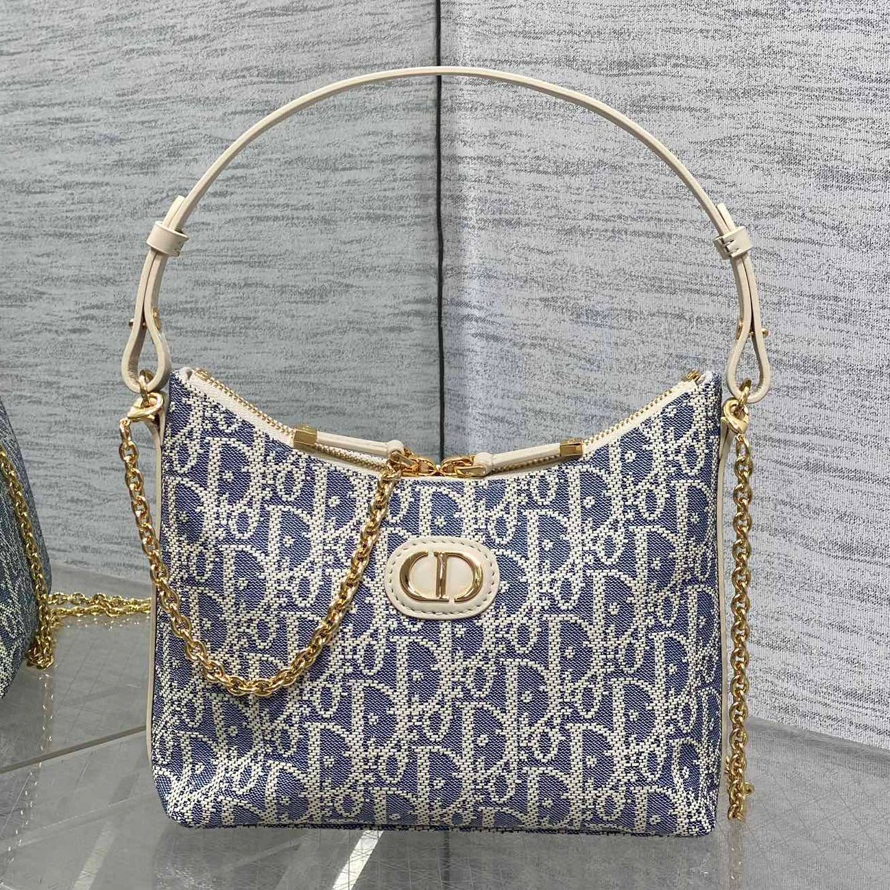 Dior 30 Montaigne Oblique Series Blue-White  Bag