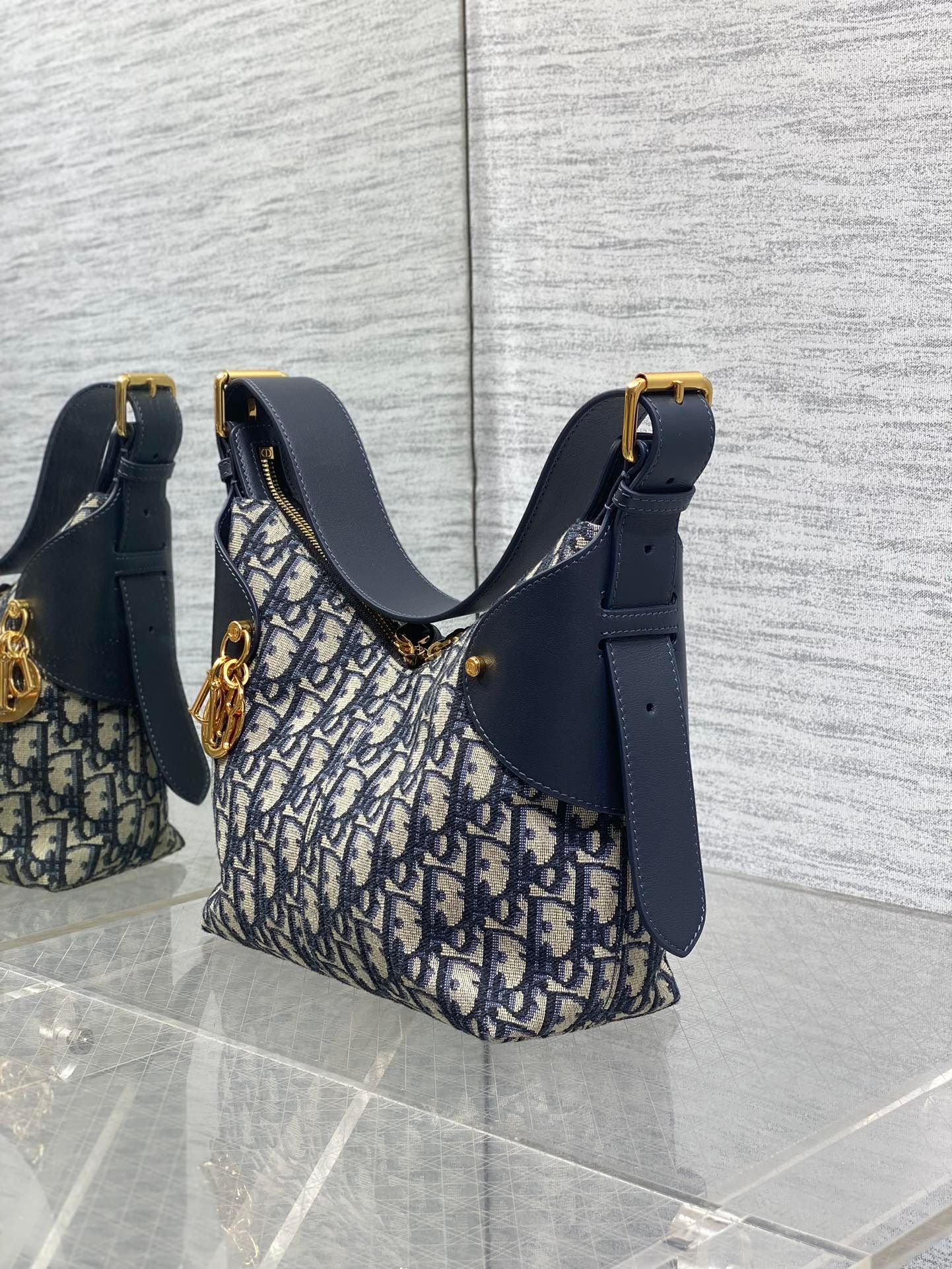 Dior Voyage Color-block Canvas & Leather Bag - Image 5