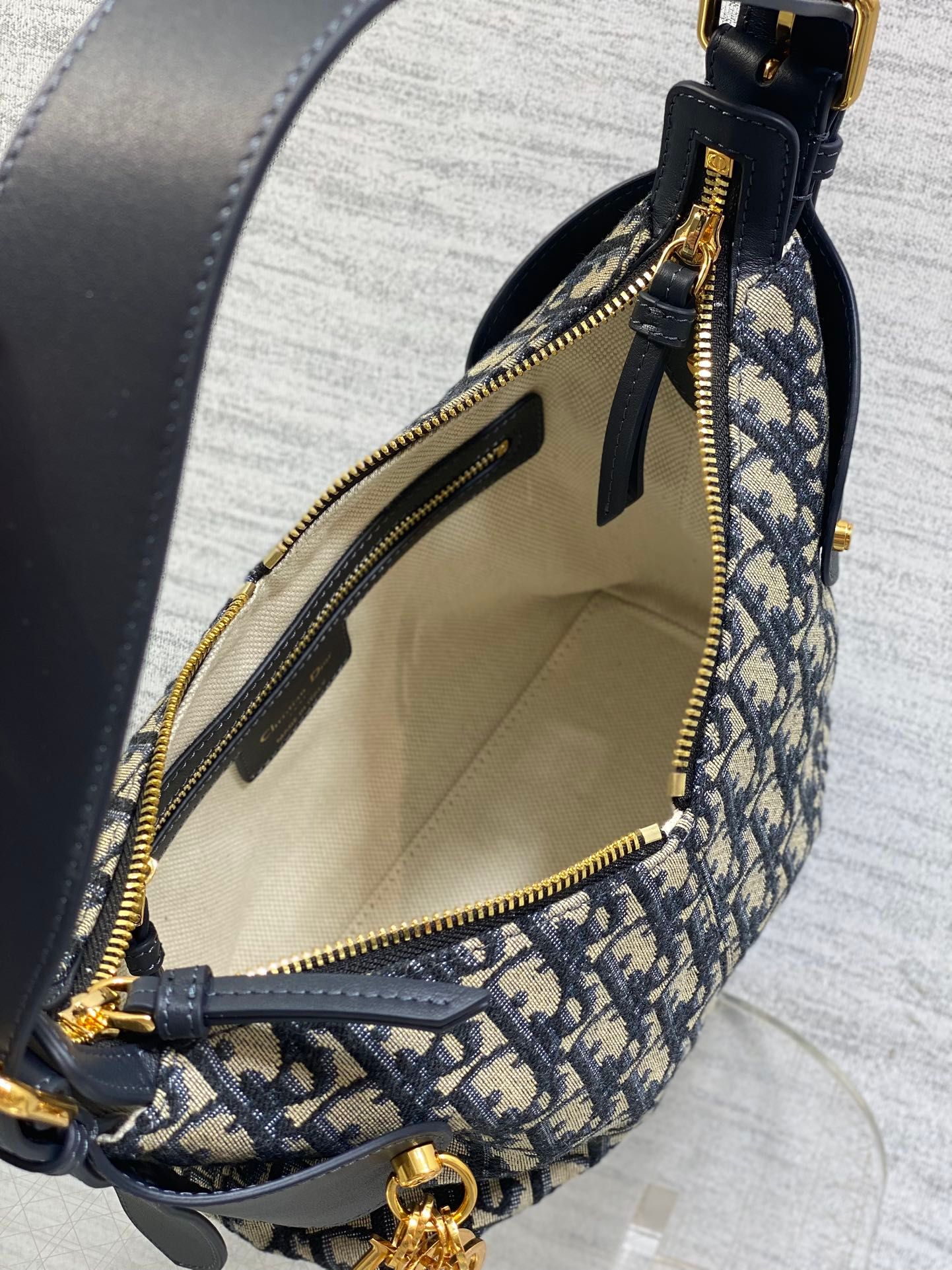 Dior Voyage Color-block Canvas & Leather Bag - Image 8