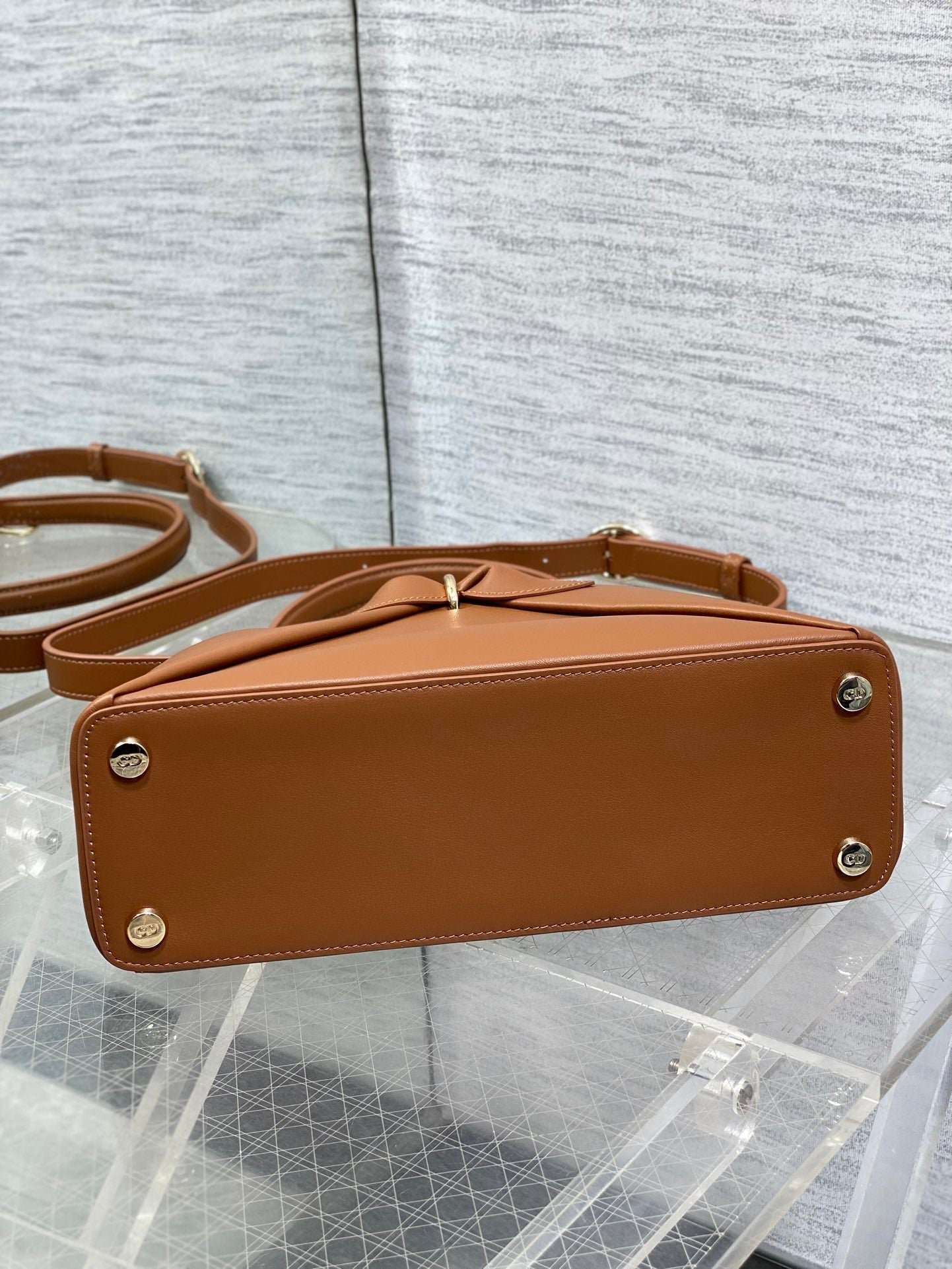 Dior Bow Series Caramel Brown Leather Tote Bag - Image 5