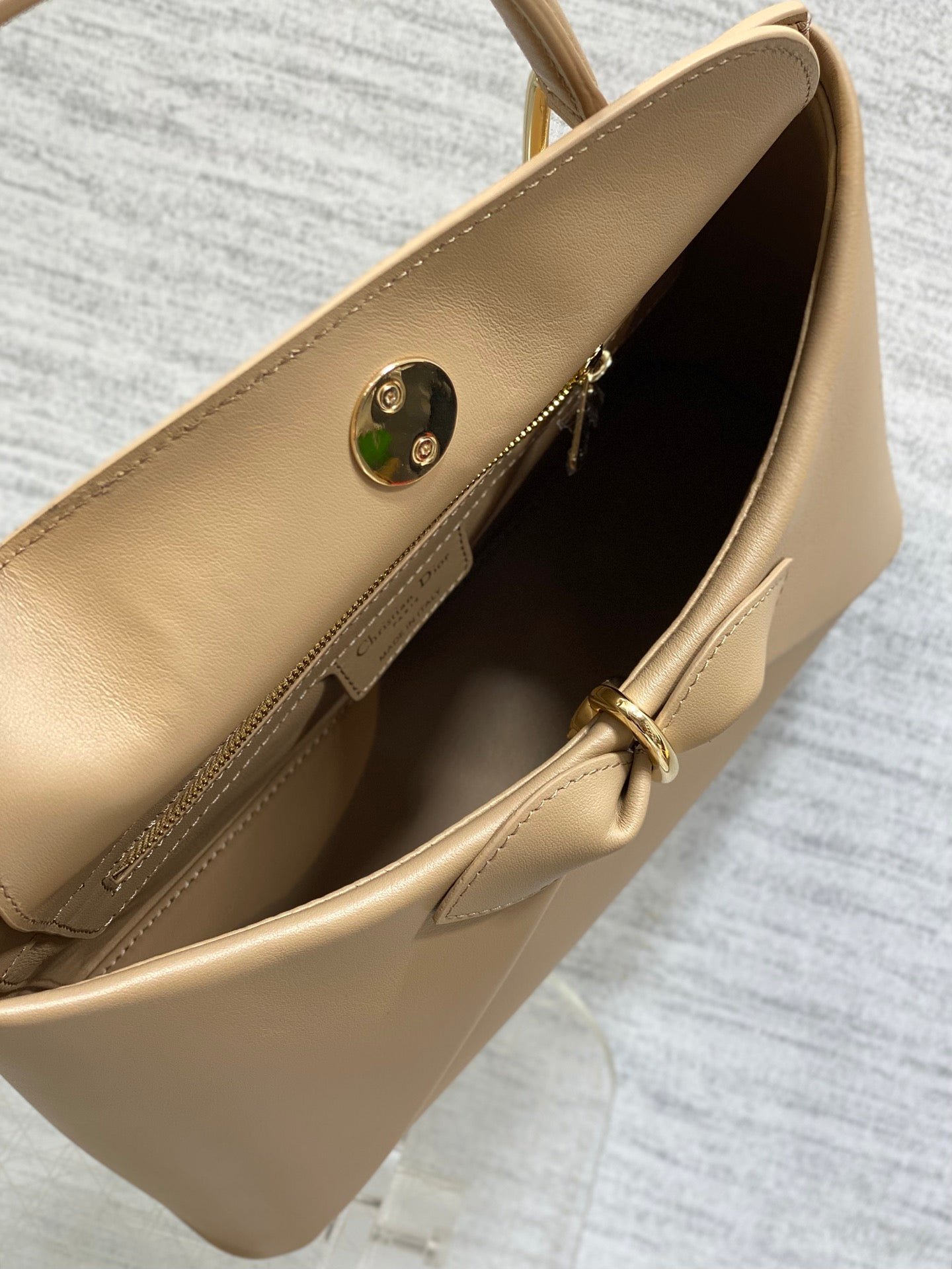 Dior Bow Series Nude Beige Leather Minimalist Tote Bag - Image 6