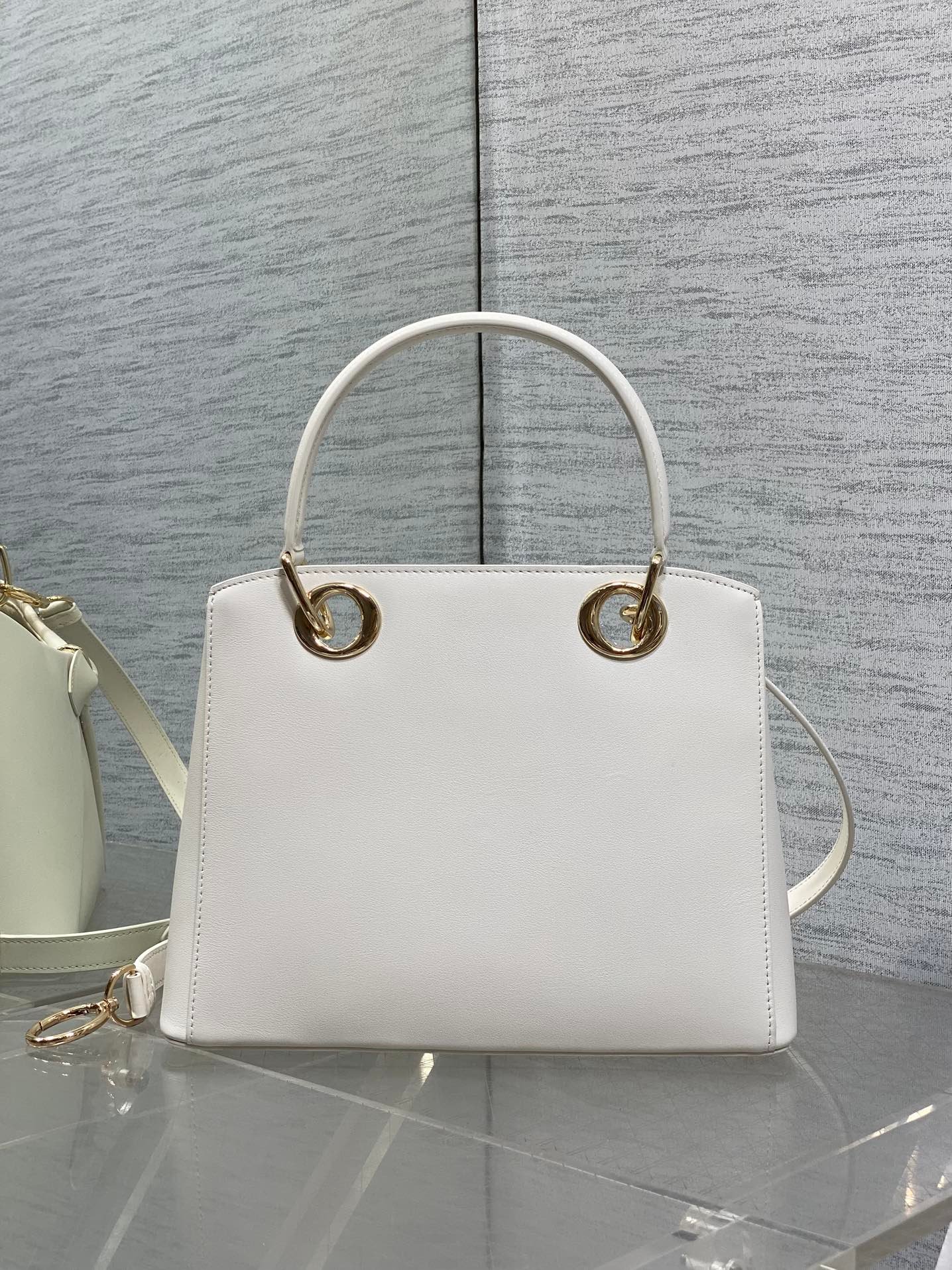 Alternative view of Dior Bow Series Pure White Leather Elegant Top Bag