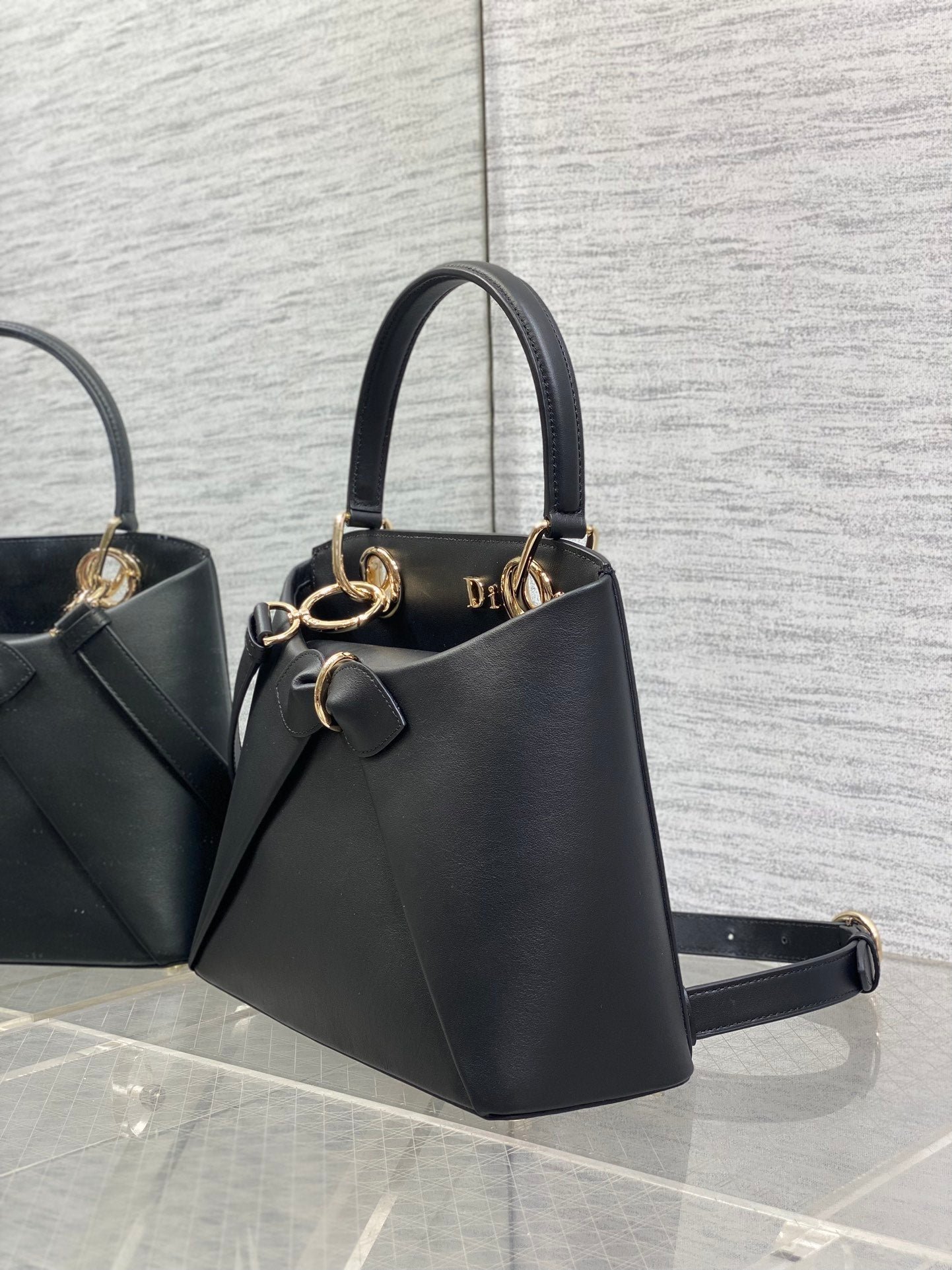 Dior Bow Series Classic Black Leather Versatile Tote Bag - Image 3
