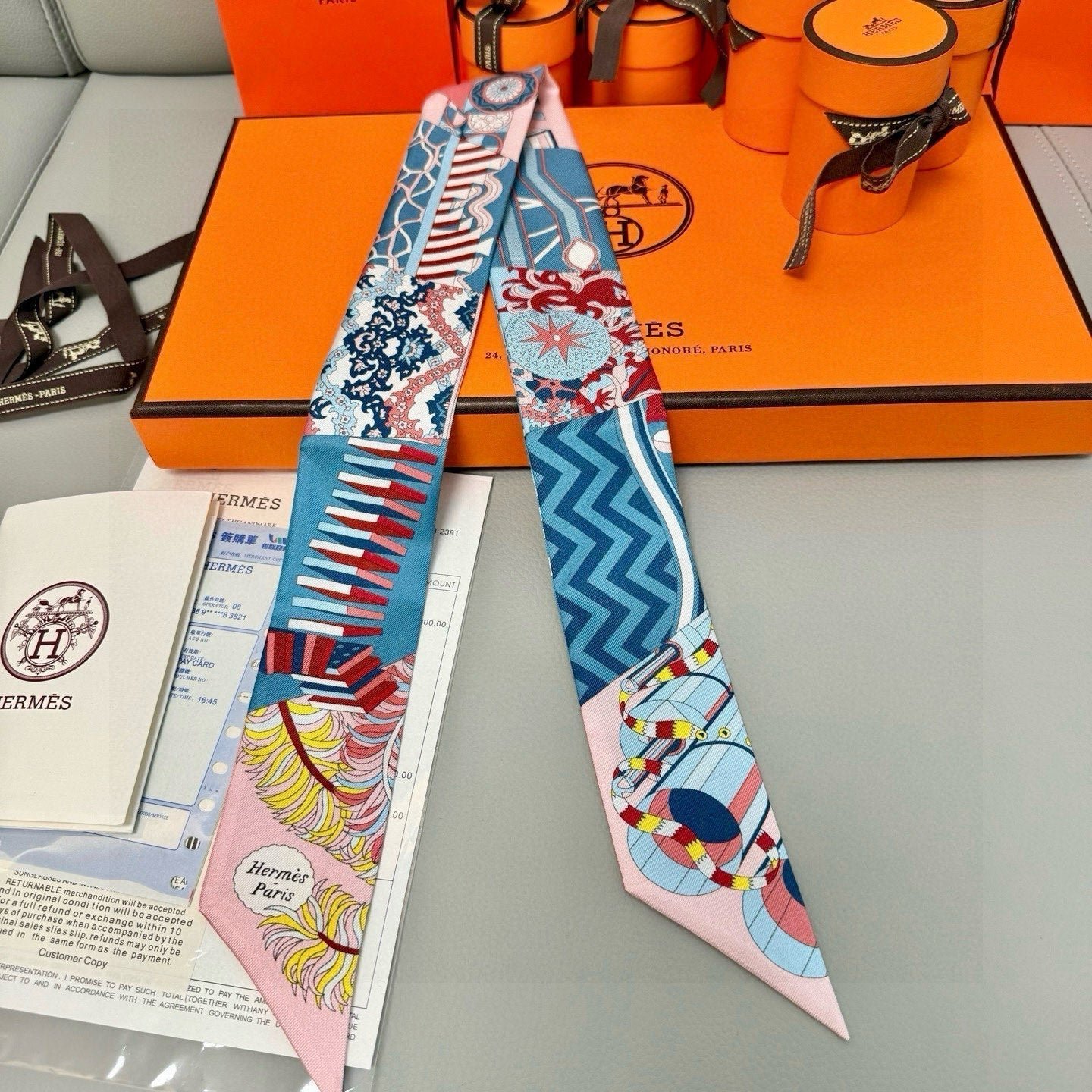 Hermès Silk Cartoon Twilly - Image 7