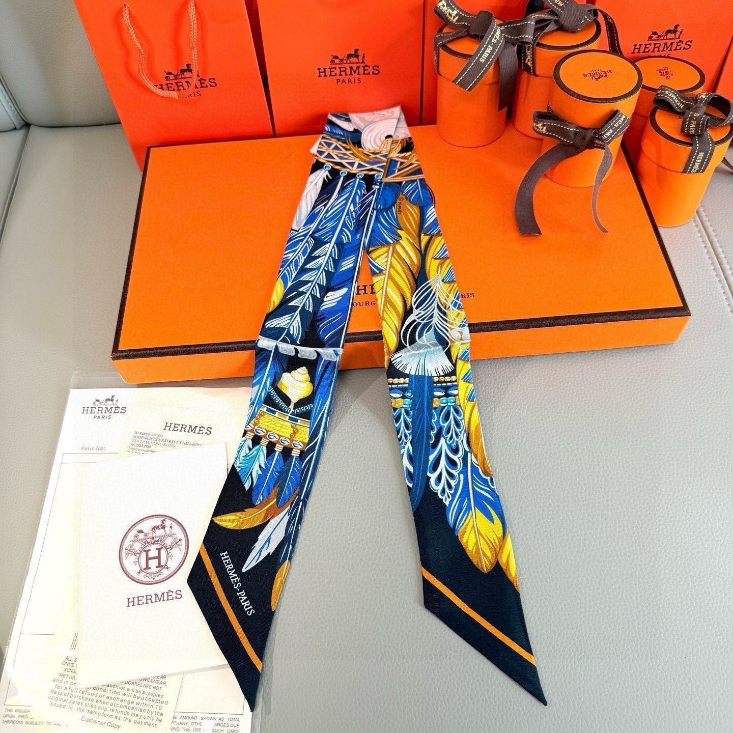 Alternative view of HERMES HERMES 25S NECKERCHIEF 86 IN SILK 991554