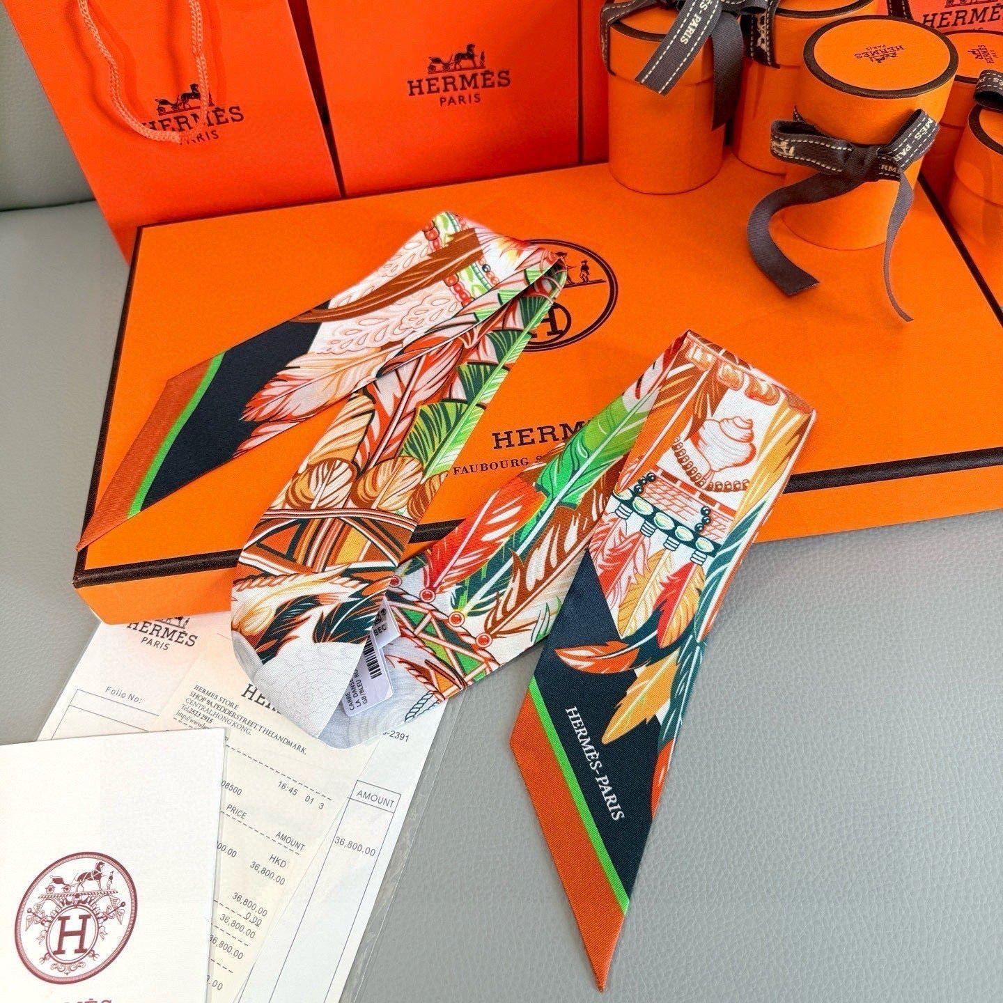 Alternative view of HERMES HERMES 25S NECKERCHIEF 86 IN SILK 991555