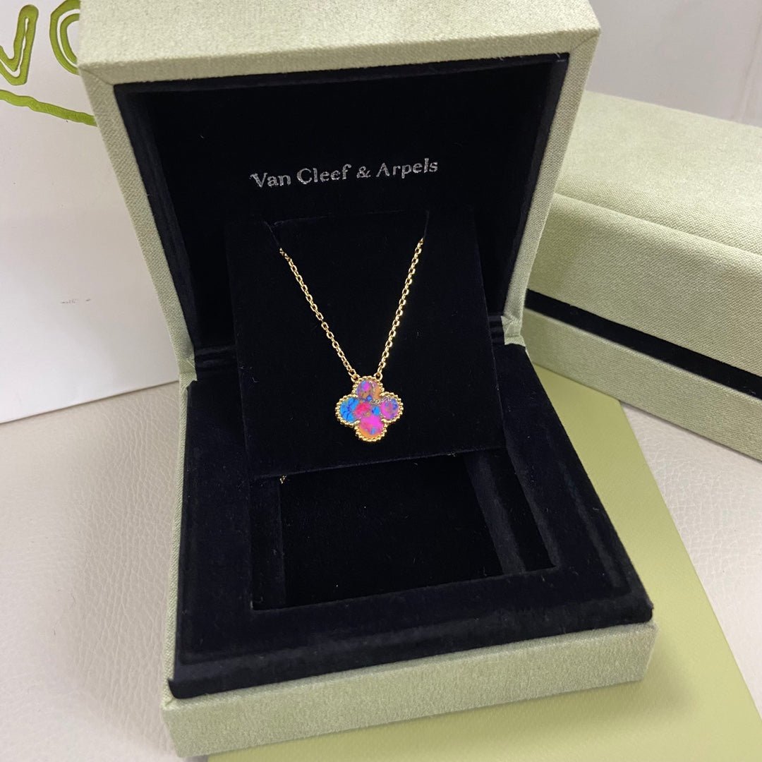 VCA Single Clover Iridescent Pink MOP Necklace - Image 3