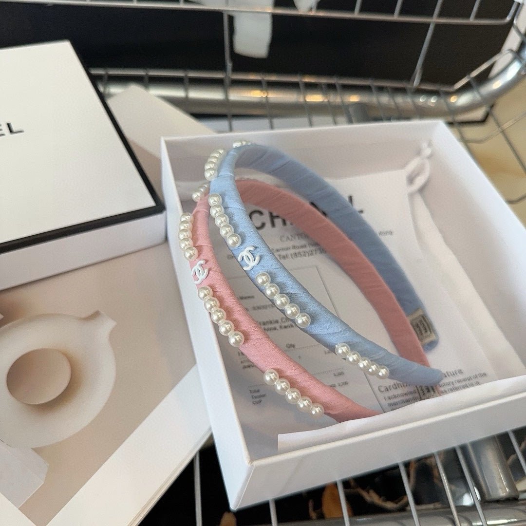 Chanel Pink Silk Pearl White CC Headband - Image 7