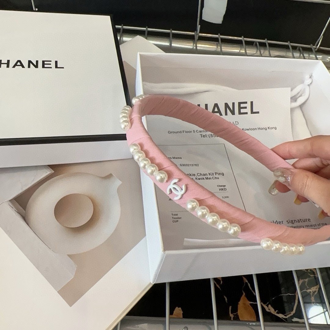 Chanel Pink Silk Pearl White CC Headband - Image 5