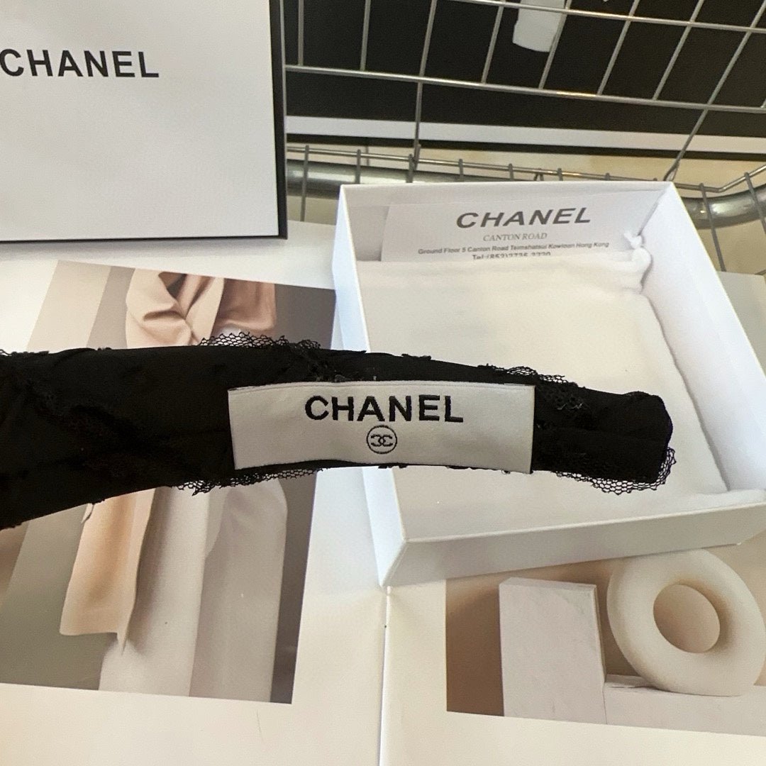 Chanel Black Lace Pearl Butterfly CC Headband - Image 5