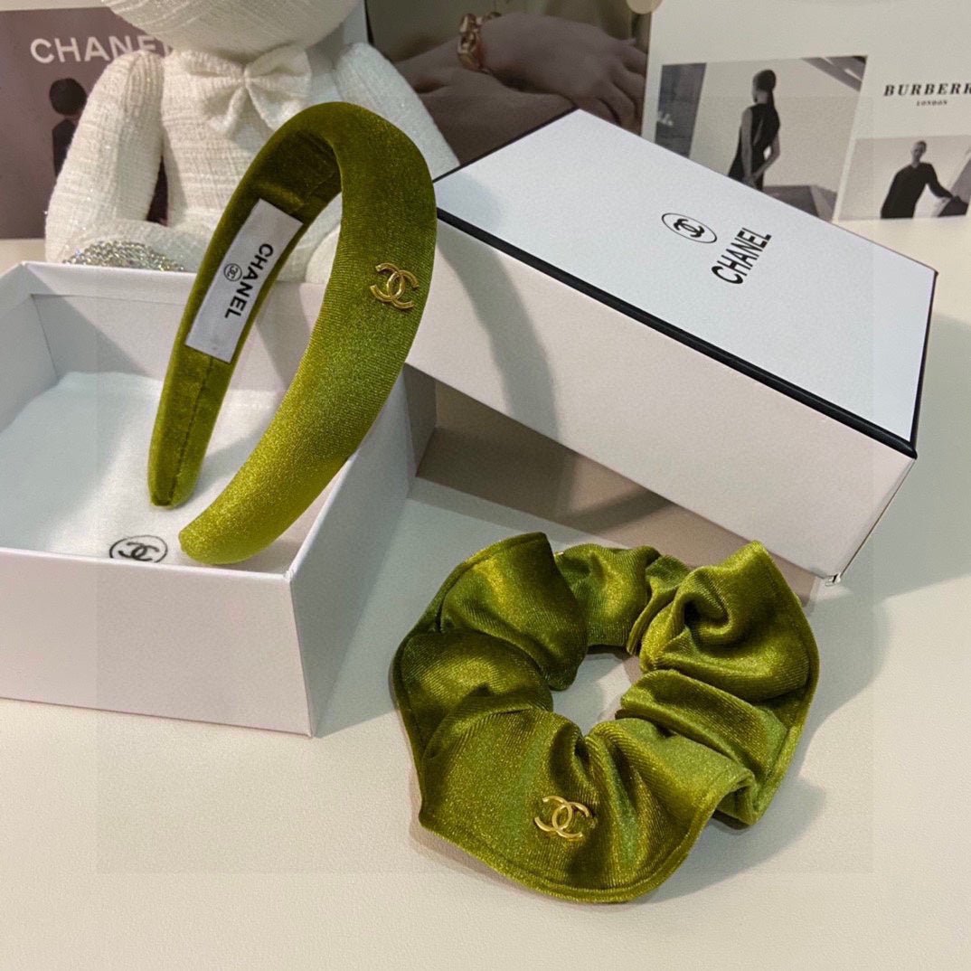 Alternative view of CHANEL OLIVE GREEN VELVET HAIRBAND 124629